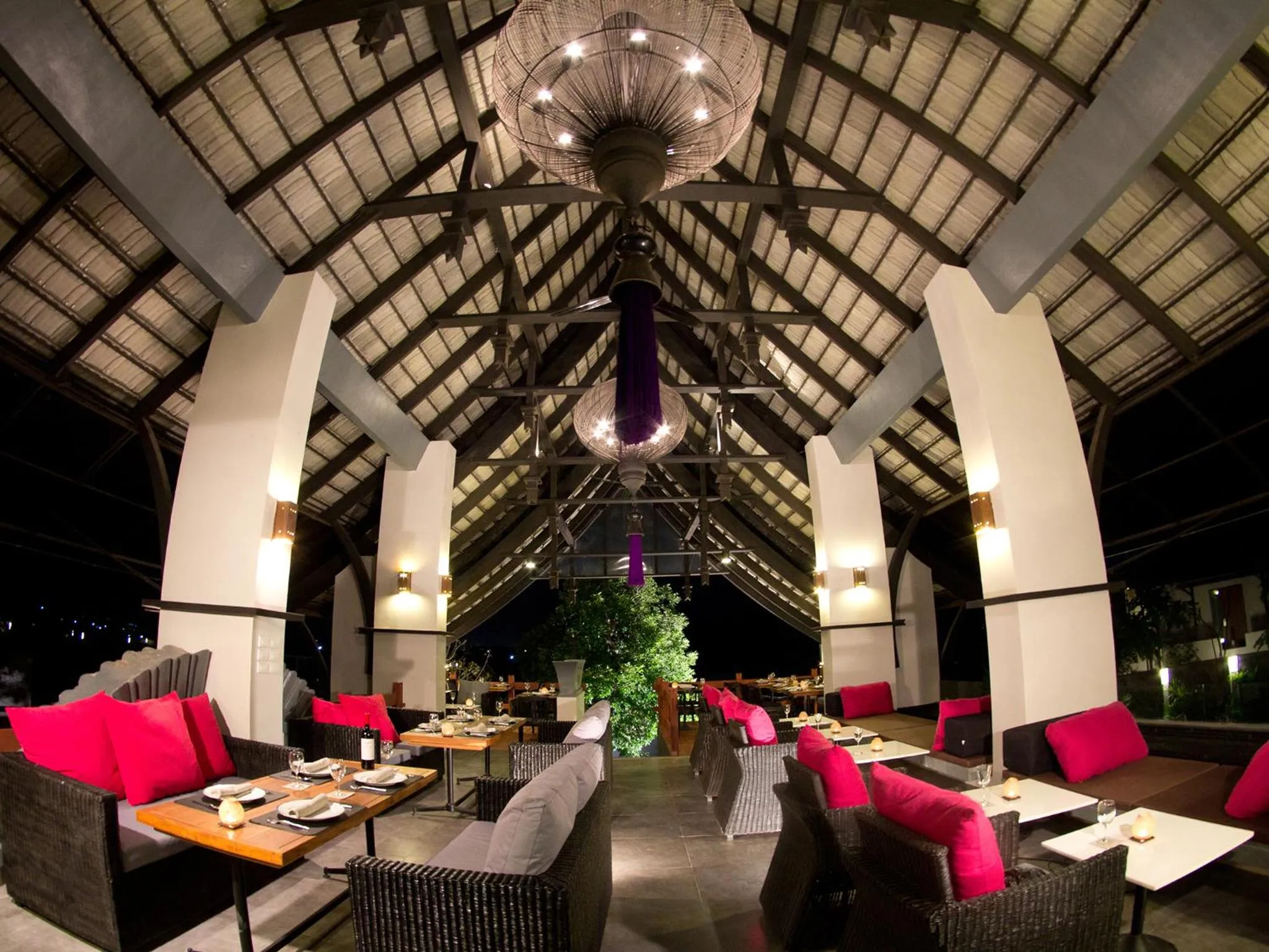 Restaurant/places to eat in Villa Villa Pattaya