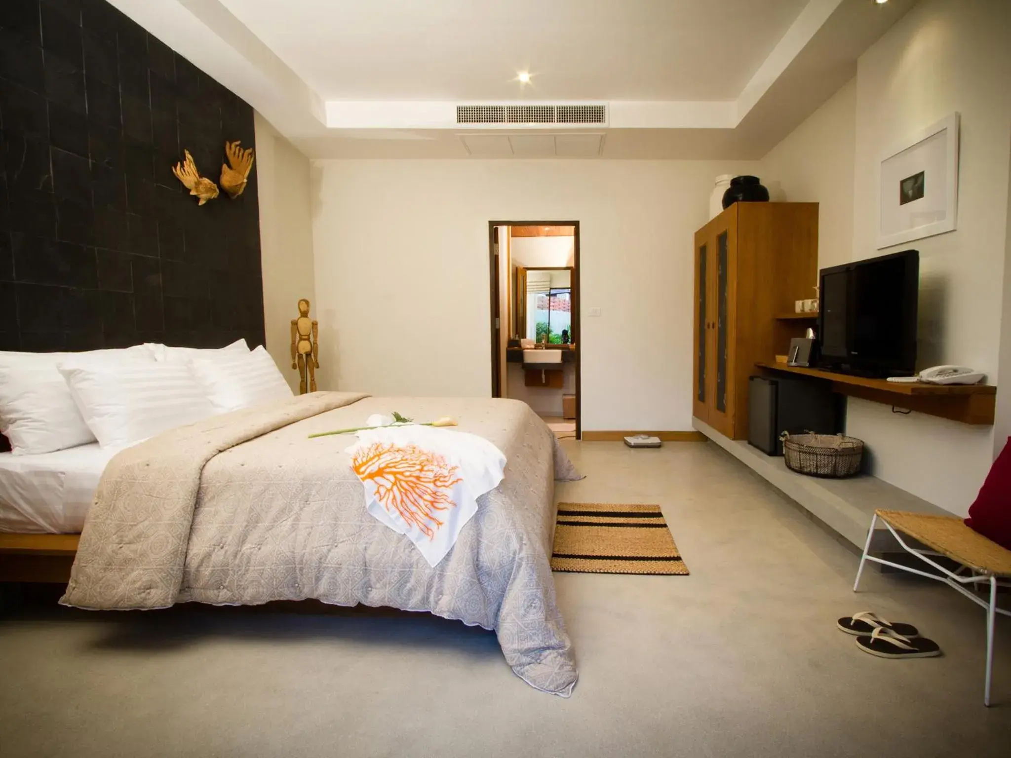 Deluxe Double Room with Garden View in Villa Villa Pattaya Deluxe Double Room with Garden View in Villa Villa Pattaya