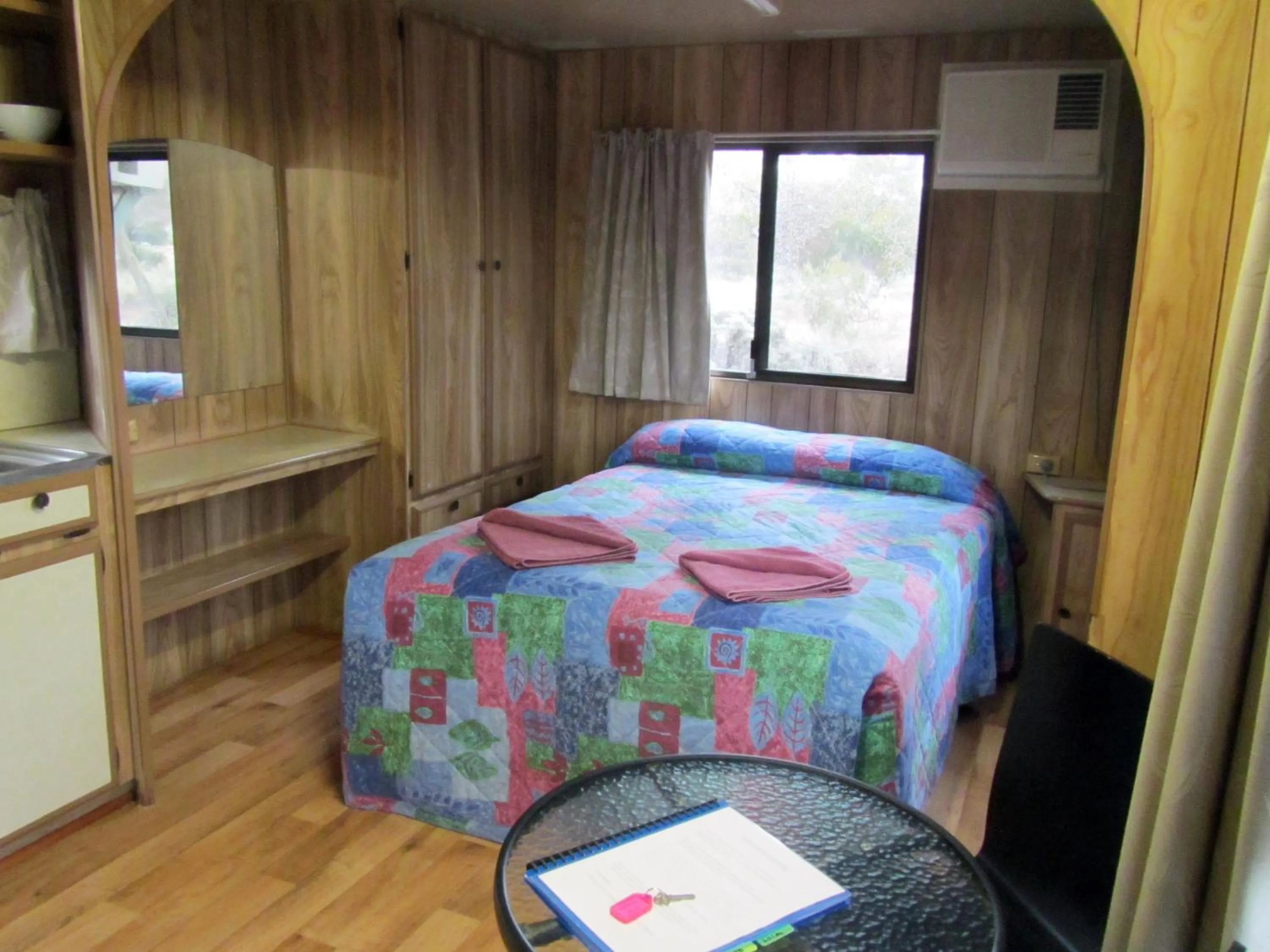Photo of the whole room, Bed in Acclaim Gateway Tourist Park