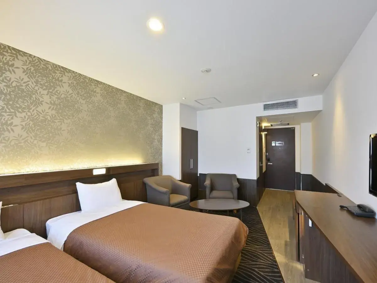 Deluxe Twin Room - single occupancy - Non-Smoking in Hotel Sun Okinawa Deluxe Twin Room - single occupancy - Non-Smoking in Hotel Sun Okinawa