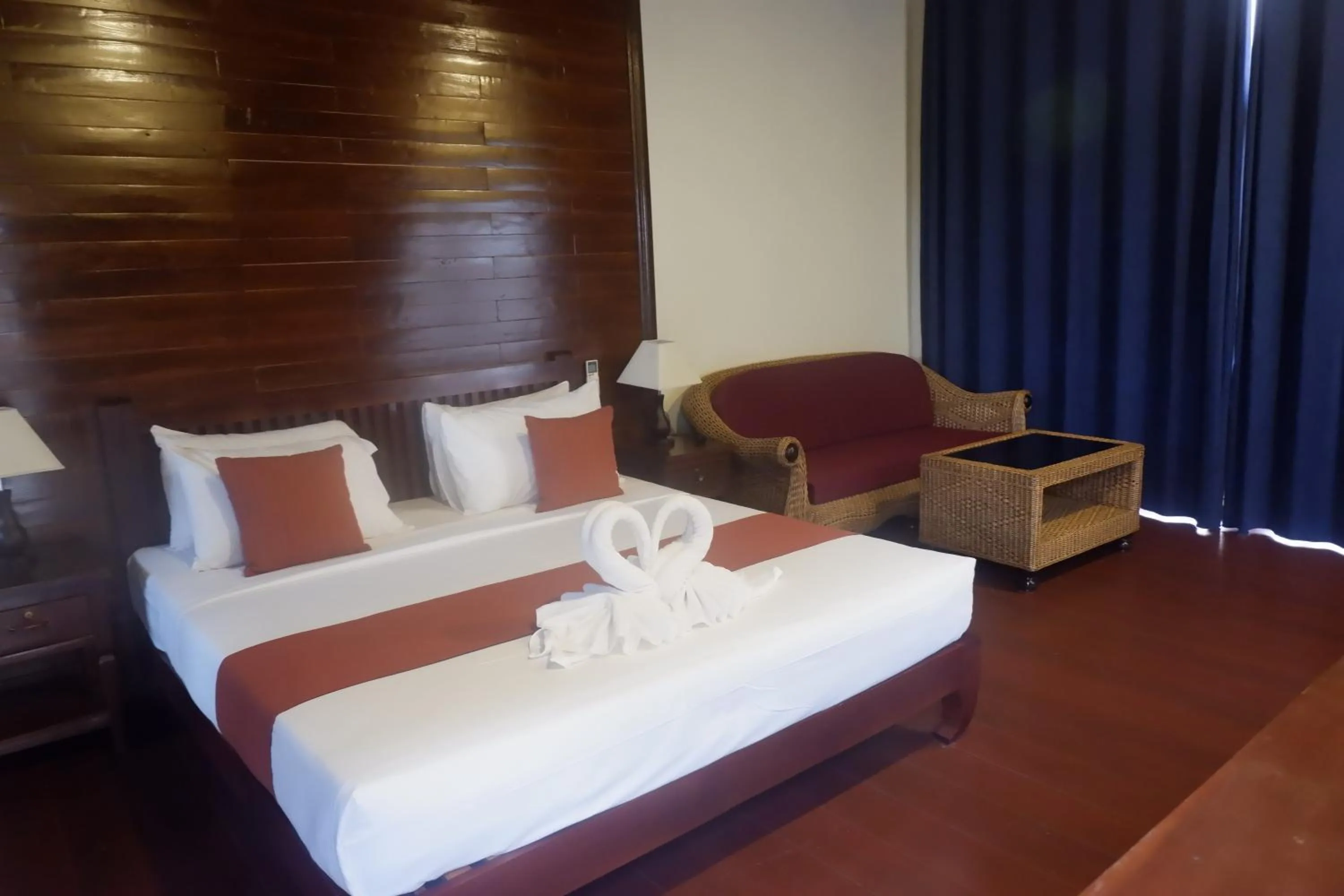 Bathroom, Bed in Sengahloune Resort