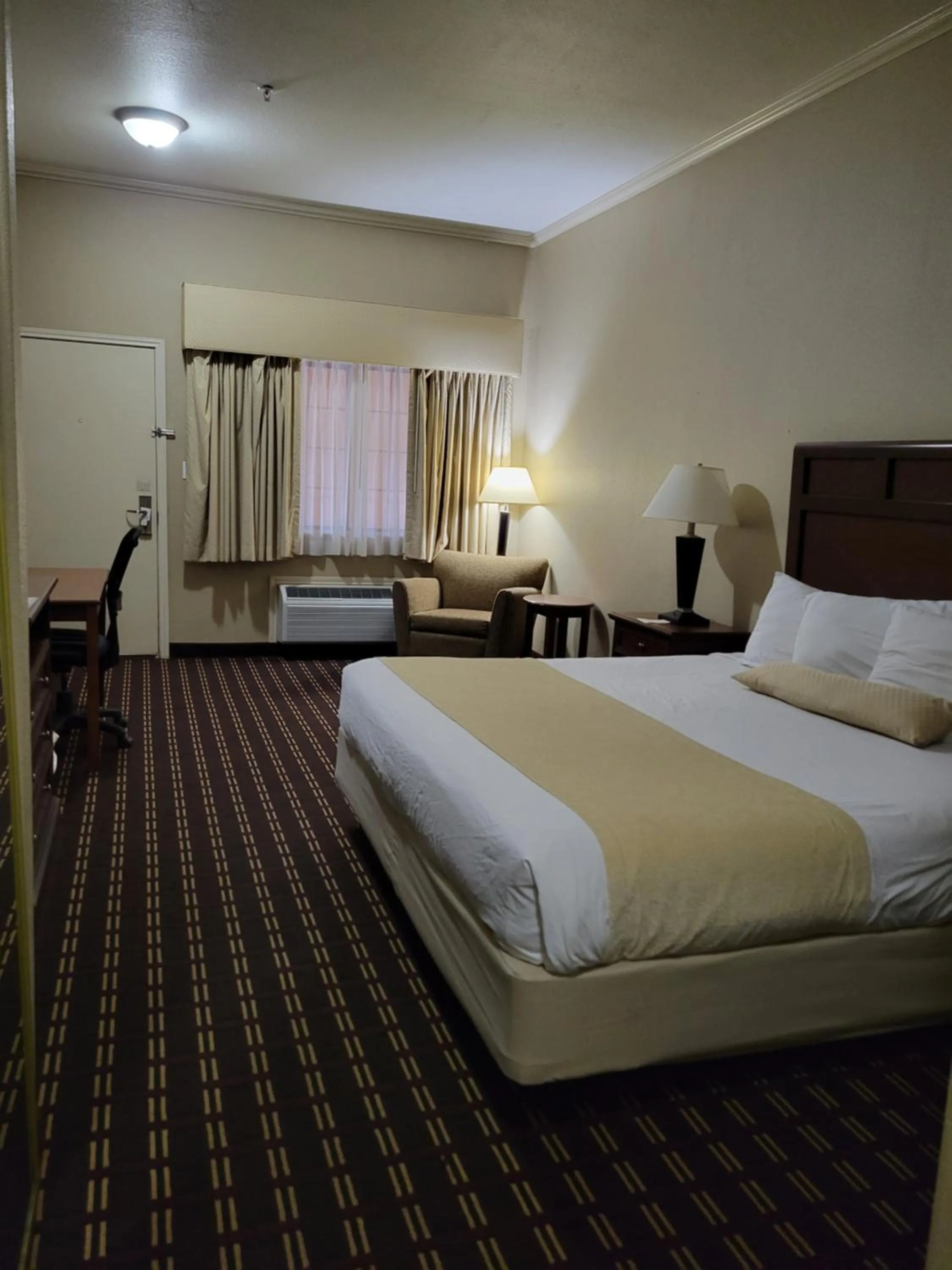 Bed in Cotulla Whitten Inn