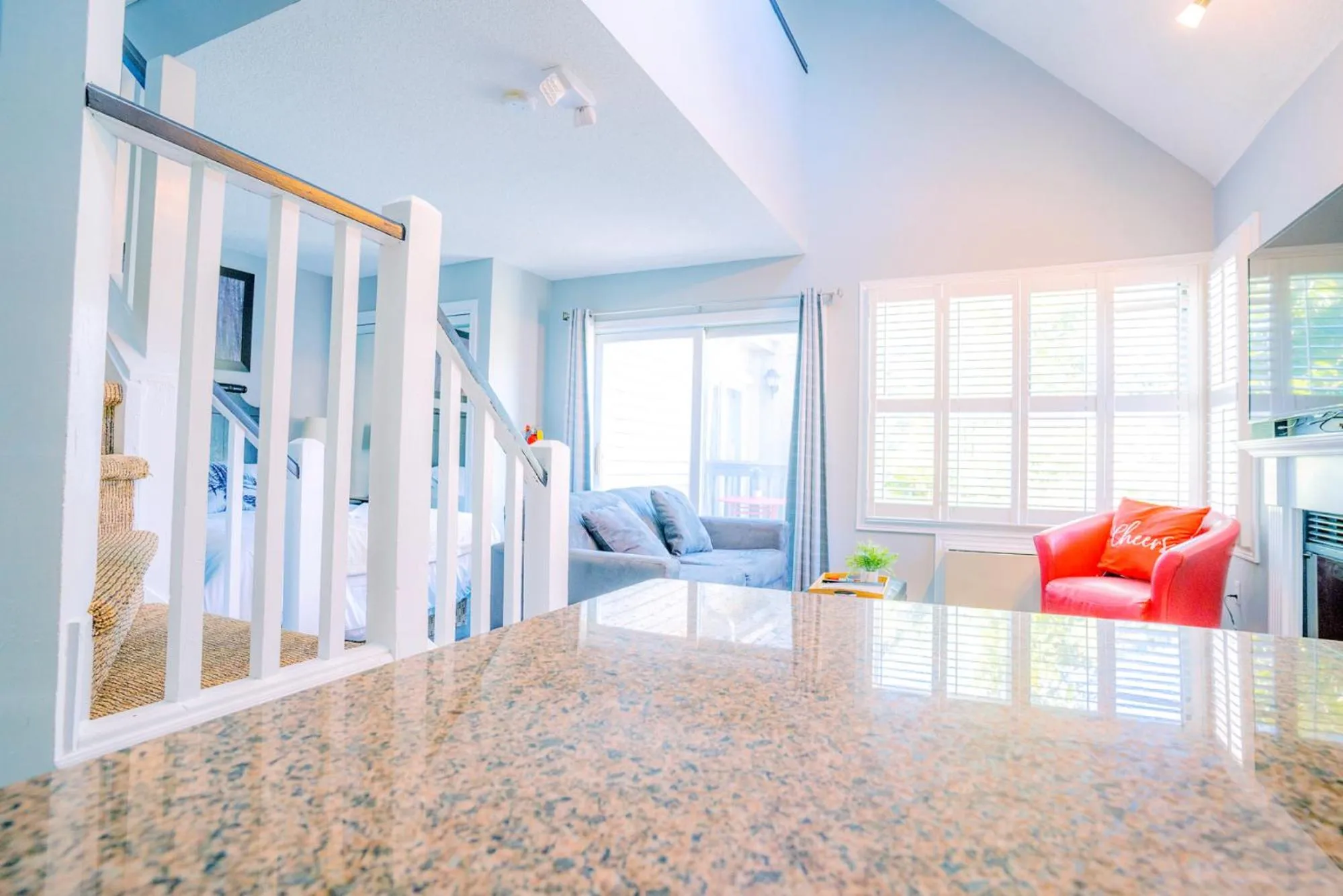 Gorgeous Loft in the Heart of Blue Mountain