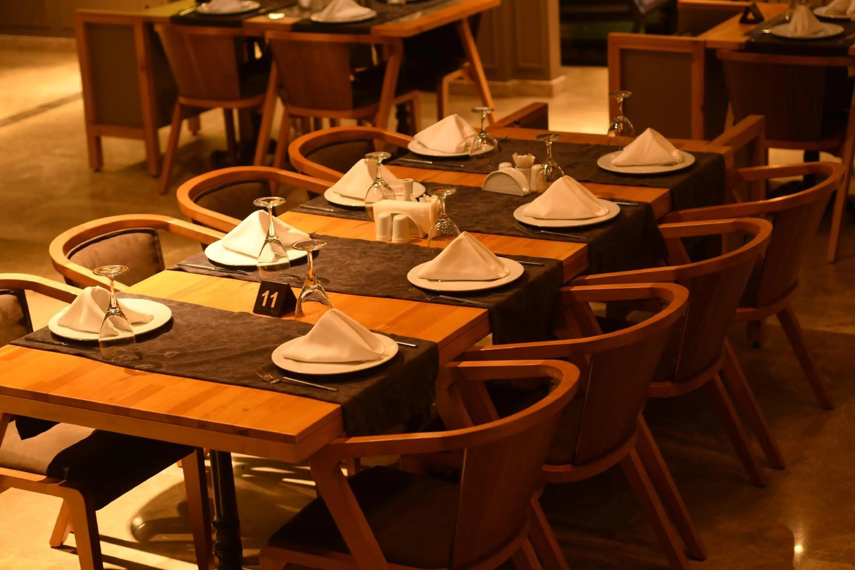 Restaurant/places to eat in Starton Hotel