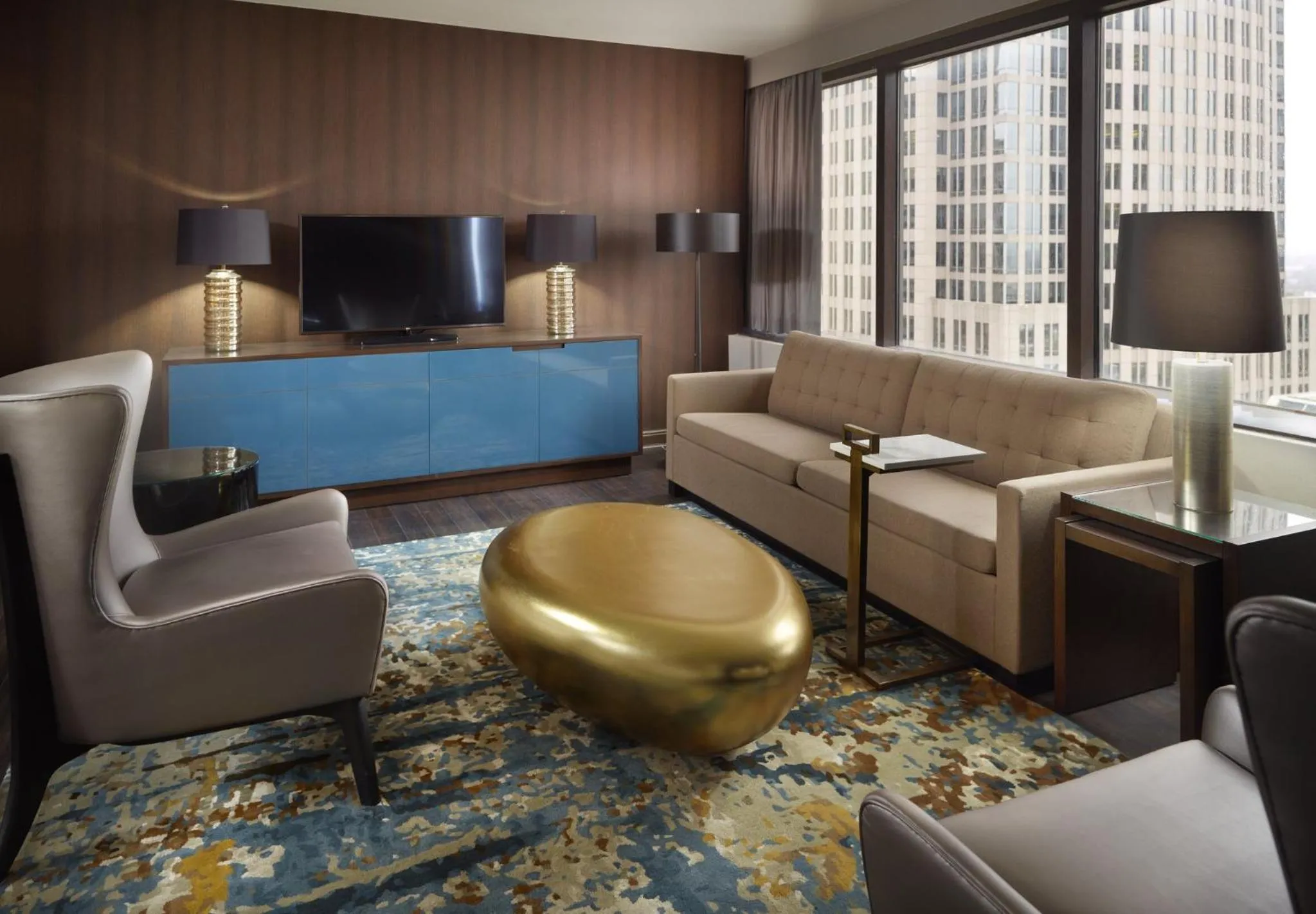 Bedroom in Omni Charlotte Hotel