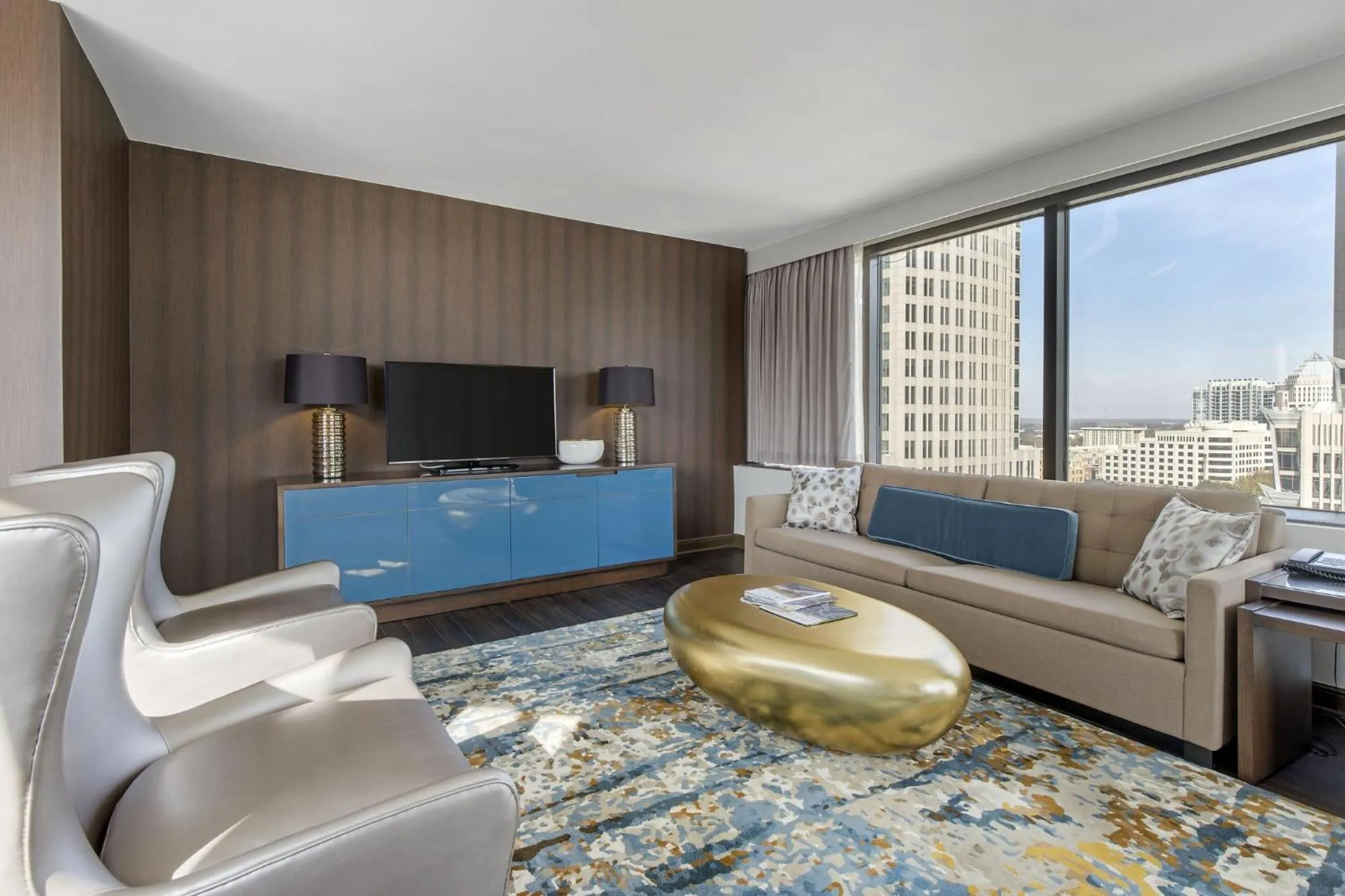 Bedroom in Omni Charlotte Hotel