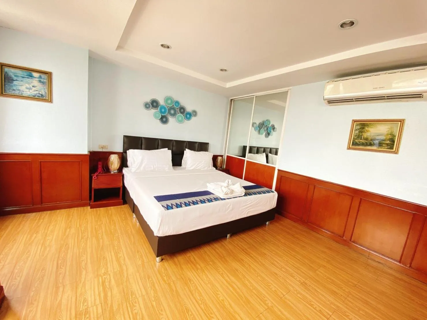Bedroom in Navanakorn Golden View