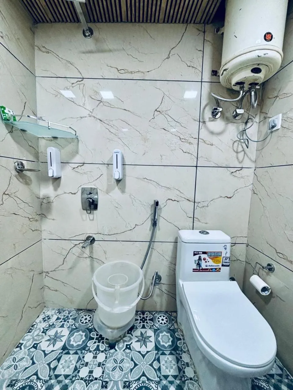 Bathroom in Hotel Amar