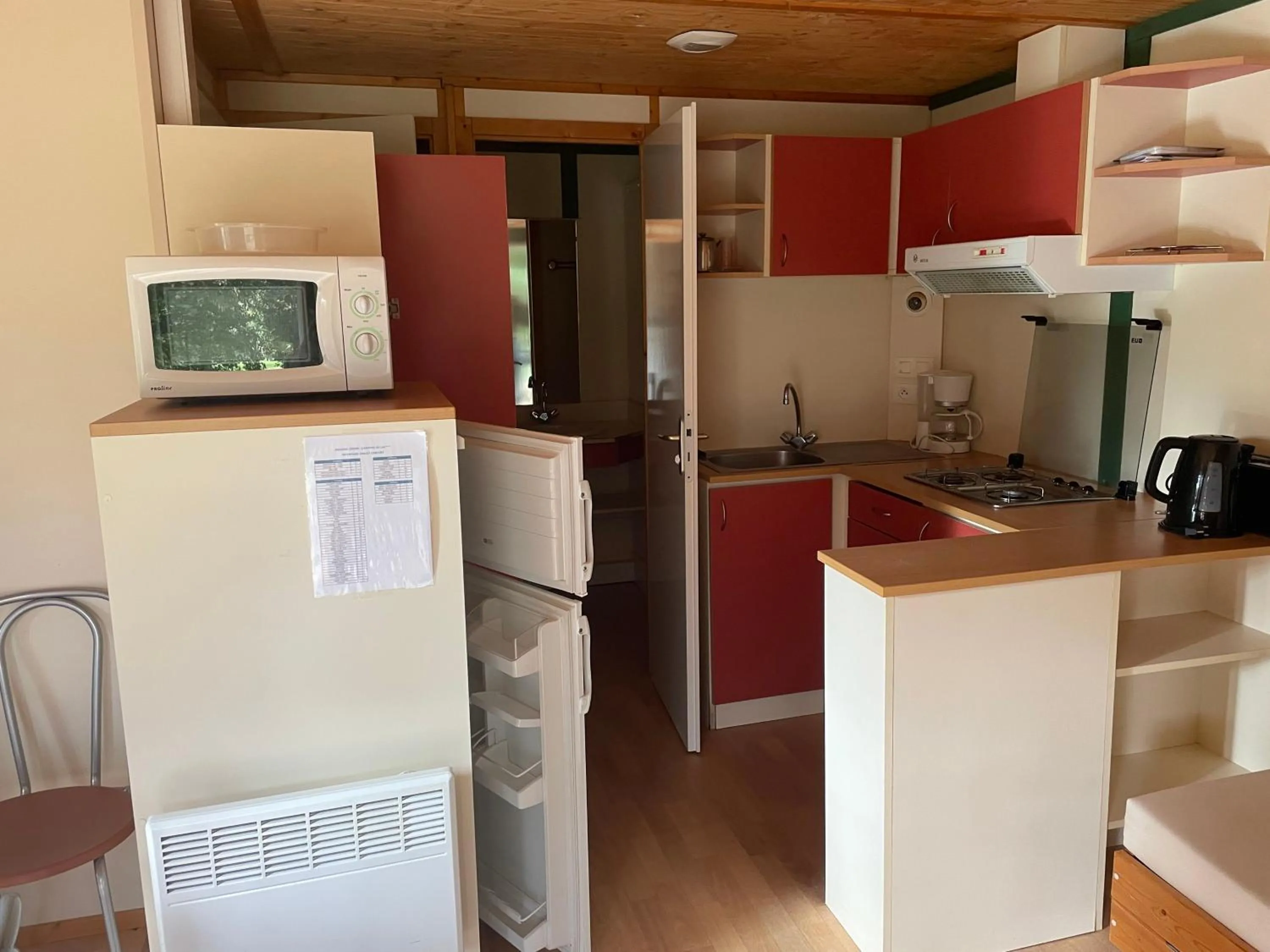 kitchen in Camping du Lac