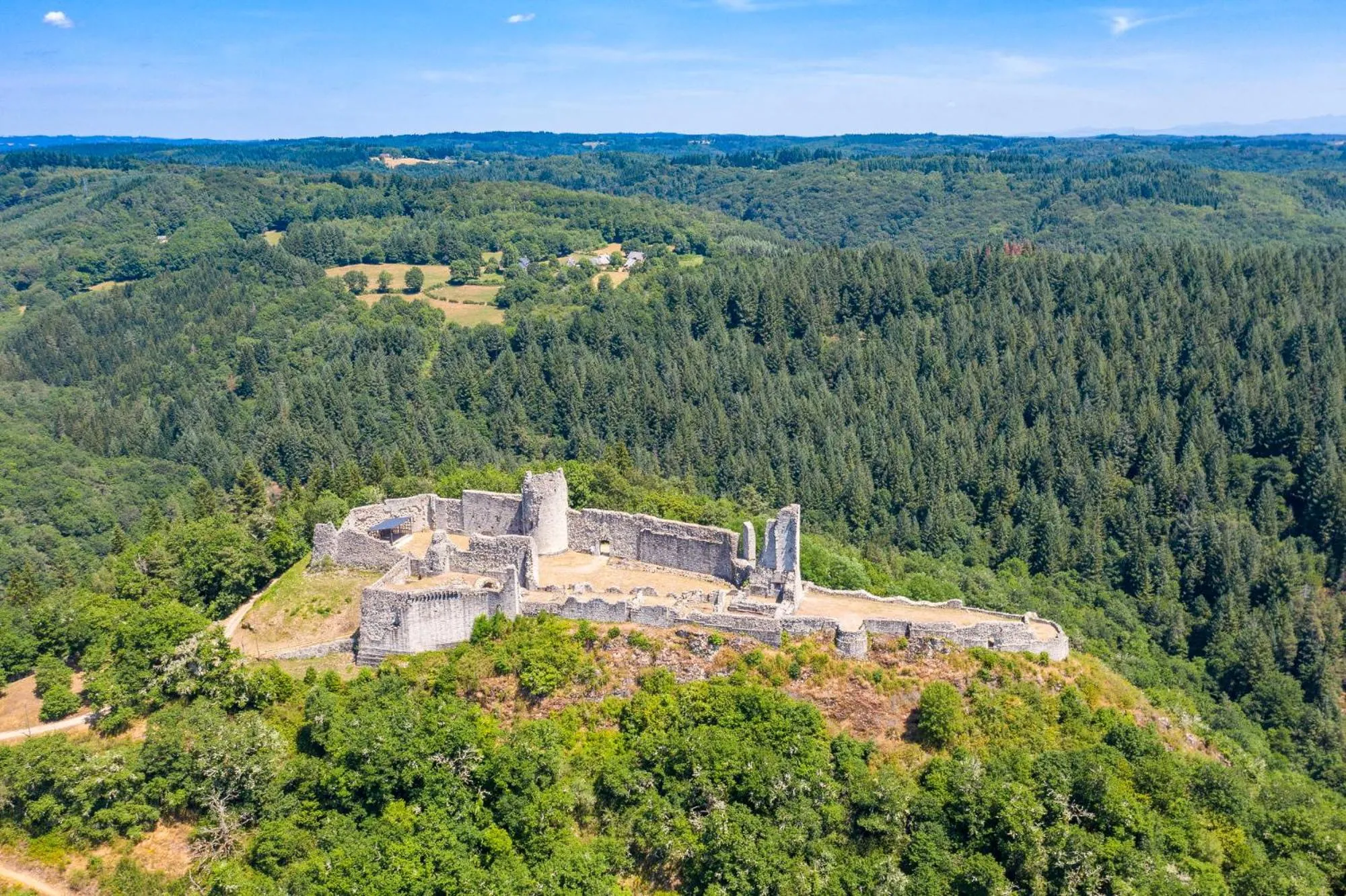 Nearby landmark in Camping du Lac