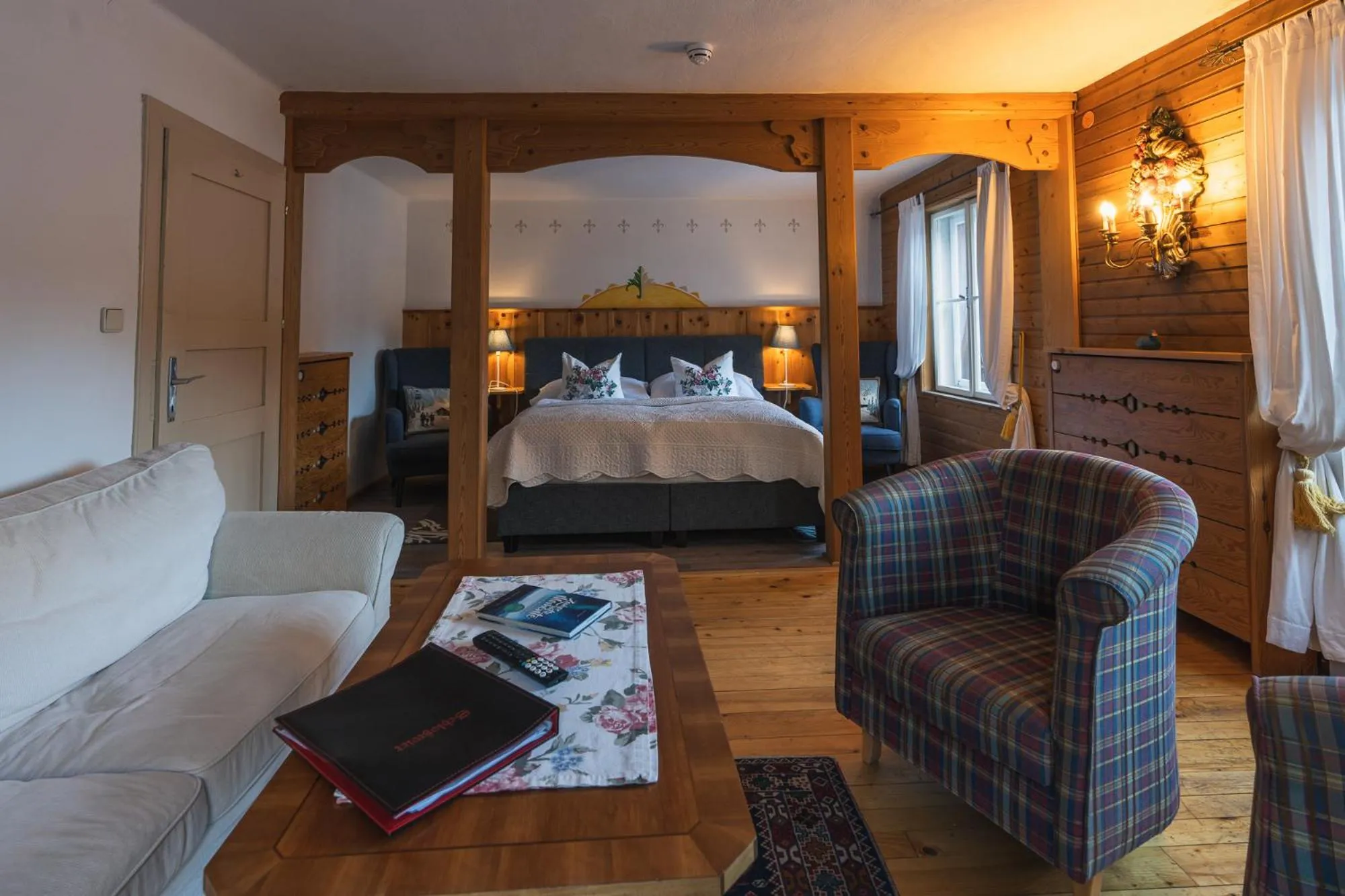 Photo of the whole room, Bed in Hotel Schlosswirt