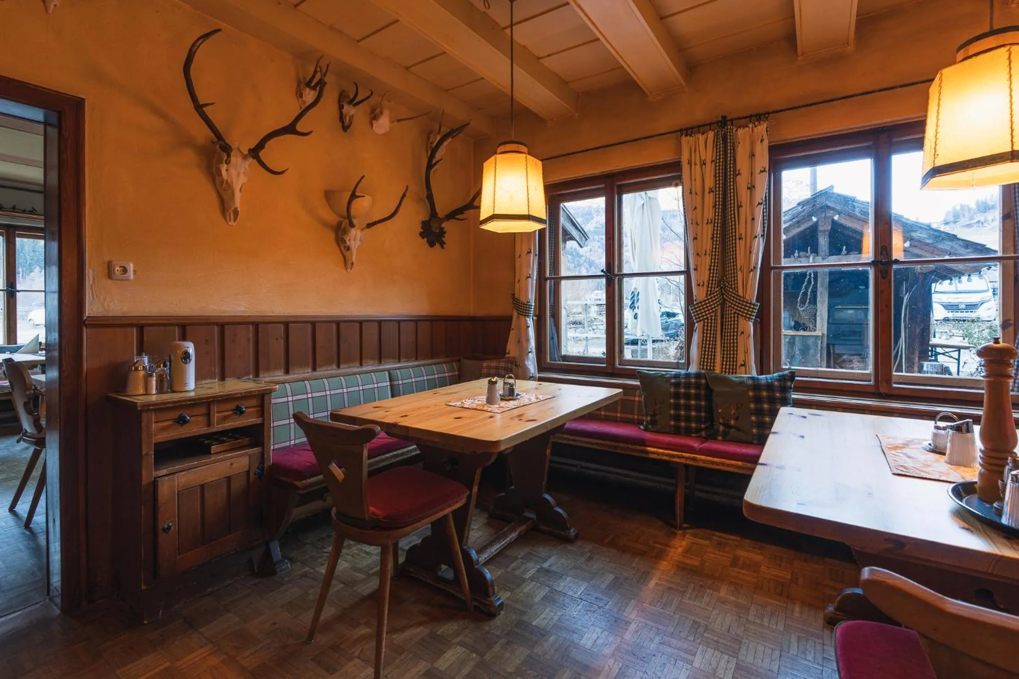 Restaurant/places to eat in Hotel Schlosswirt