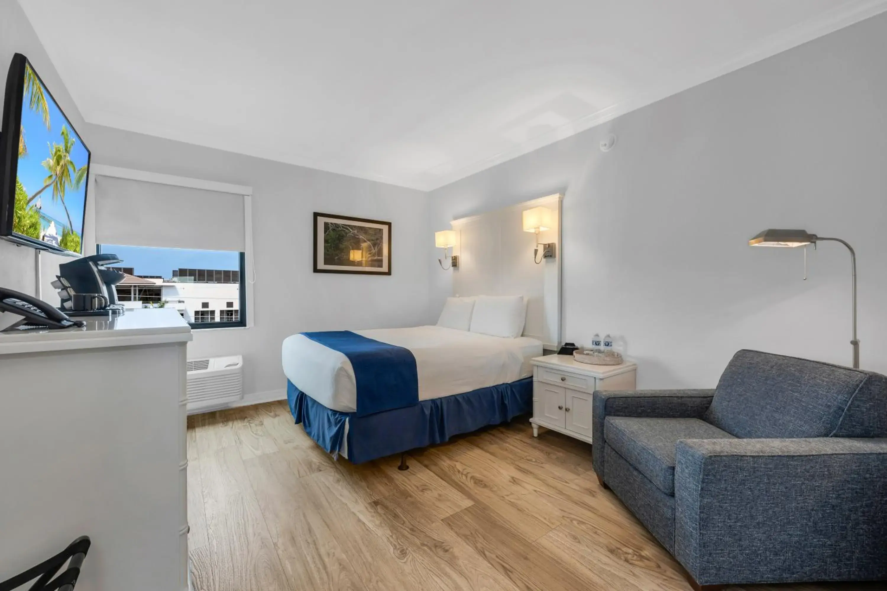 City View Accessible Queen in Bayfront Inn 5th Avenue City View Accessible Queen in Bayfront Inn 5th Avenue