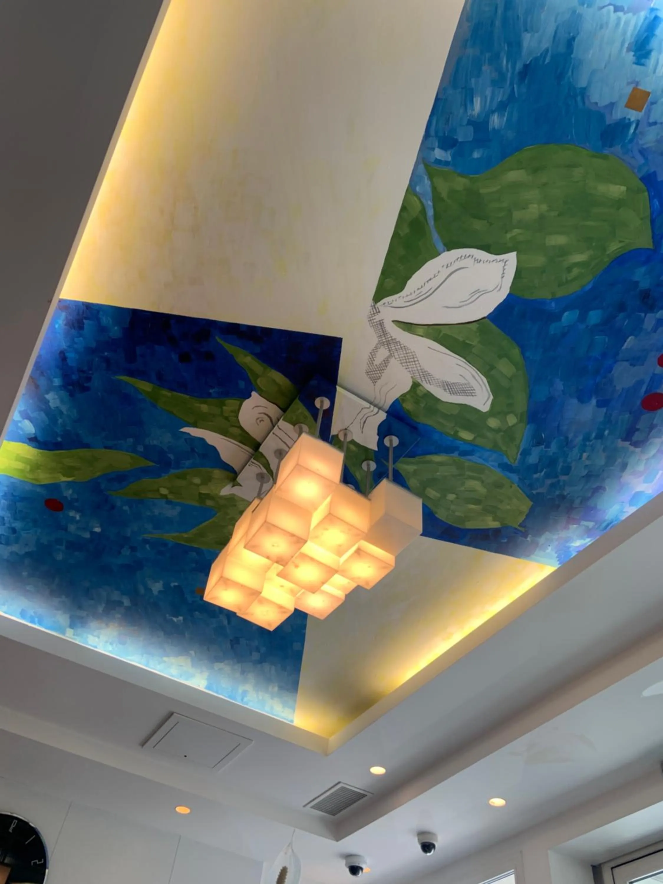 Decorative detail in Hôtel Gardenia Bordeaux Est