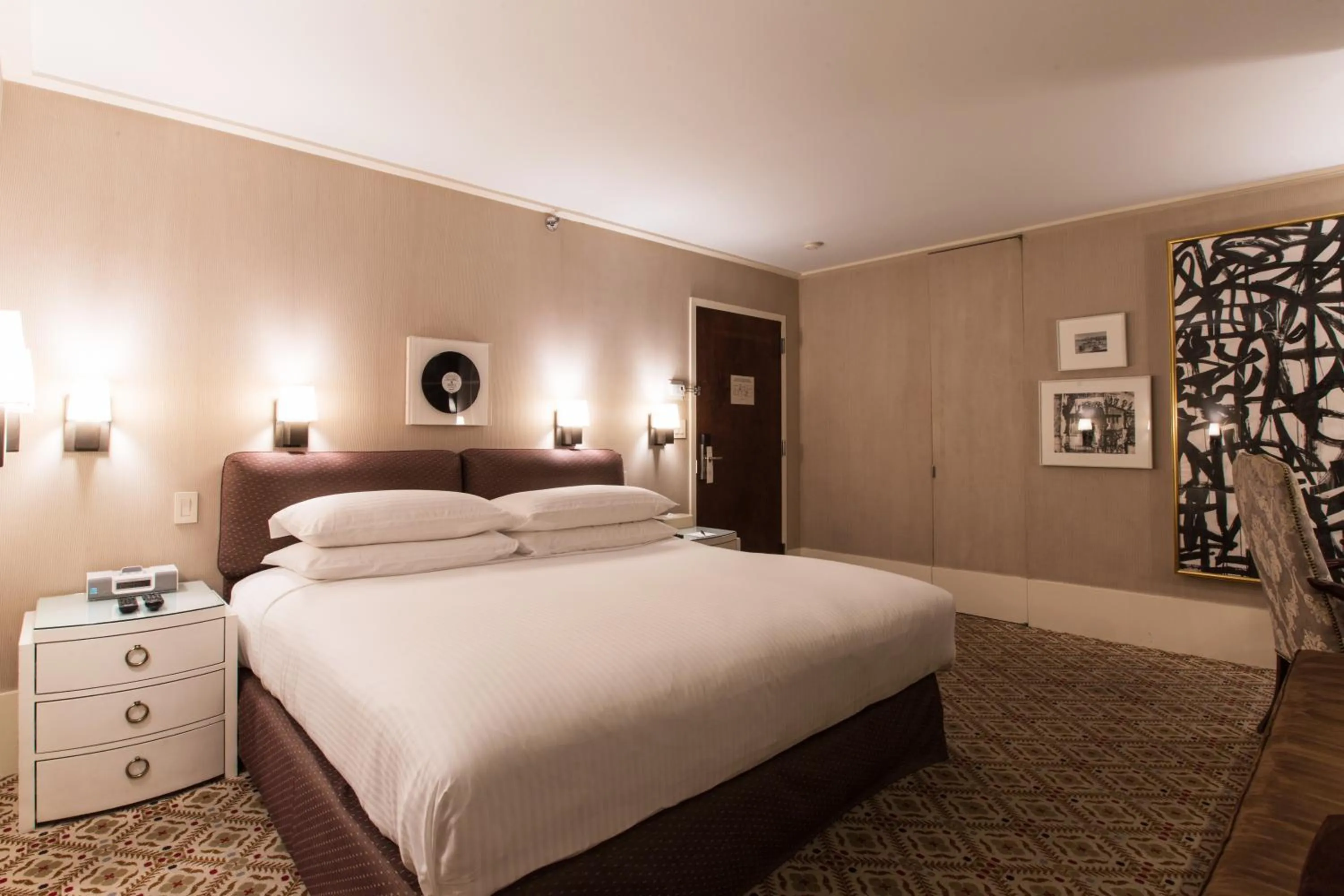 Bed in City Club Hotel