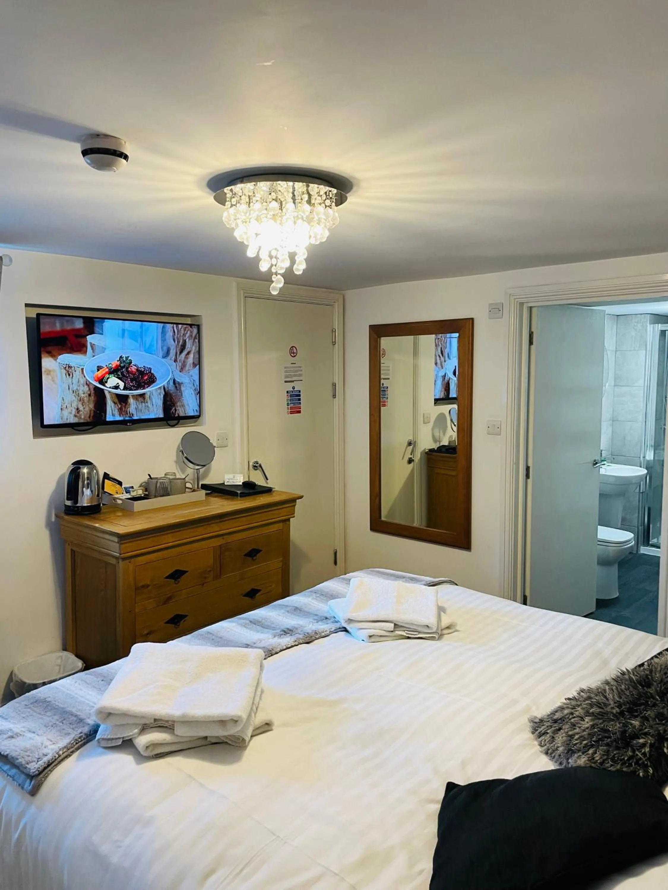 Bed in Jasmine House