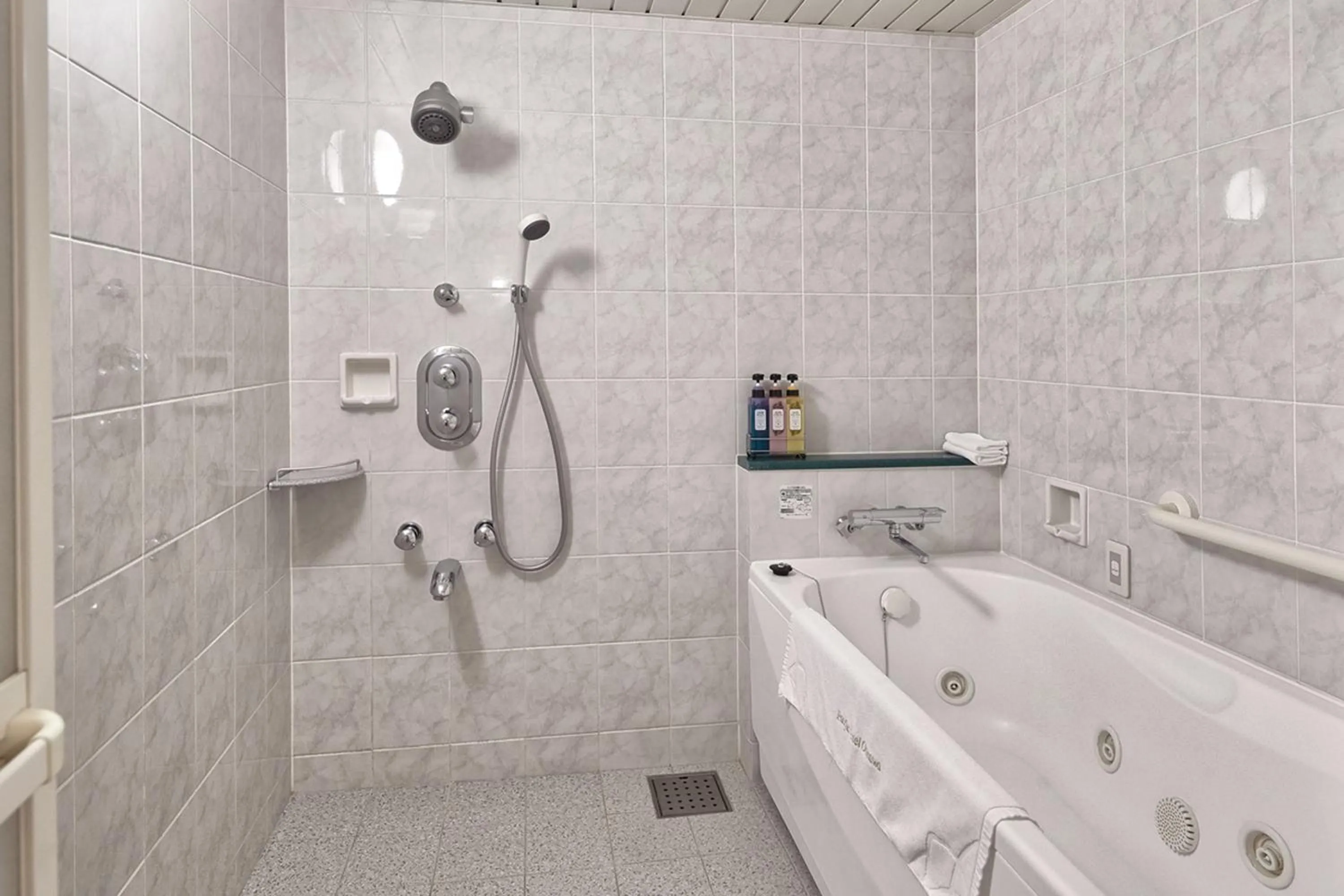 Bathroom in Pacific Hotel Okinawa