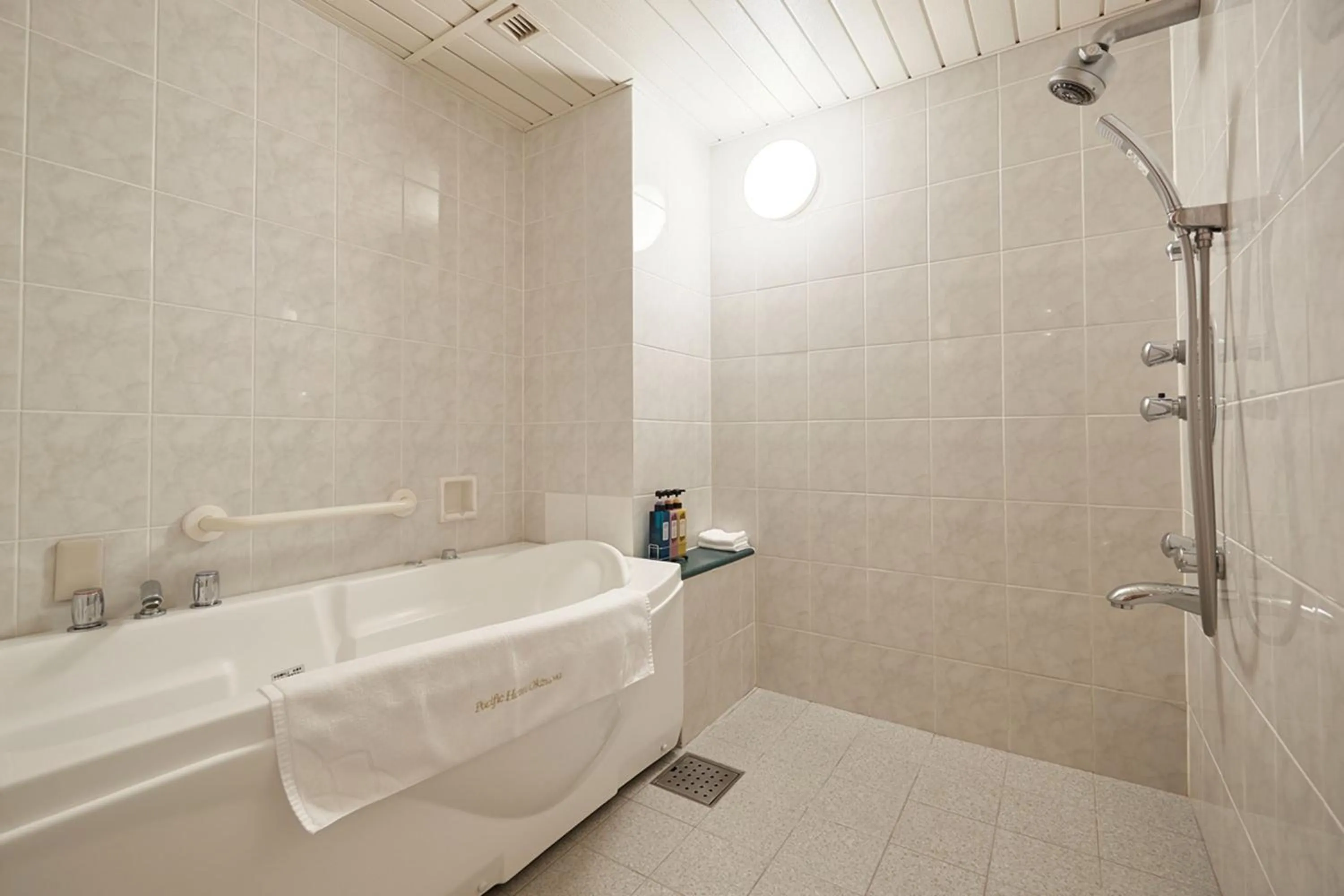 Bathroom in Pacific Hotel Okinawa