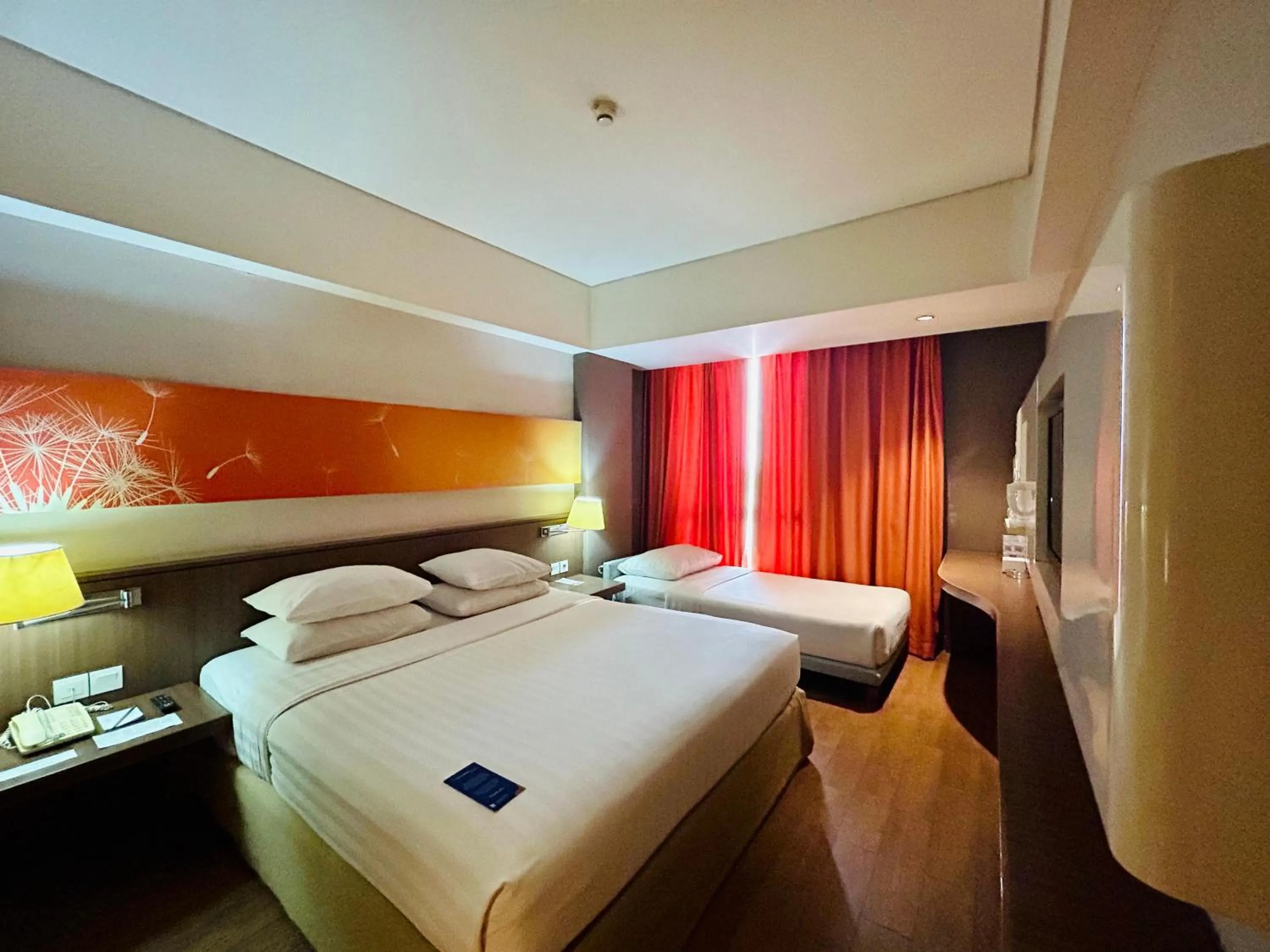 Bedroom, Bed in Soll Marina Hotel Serpong