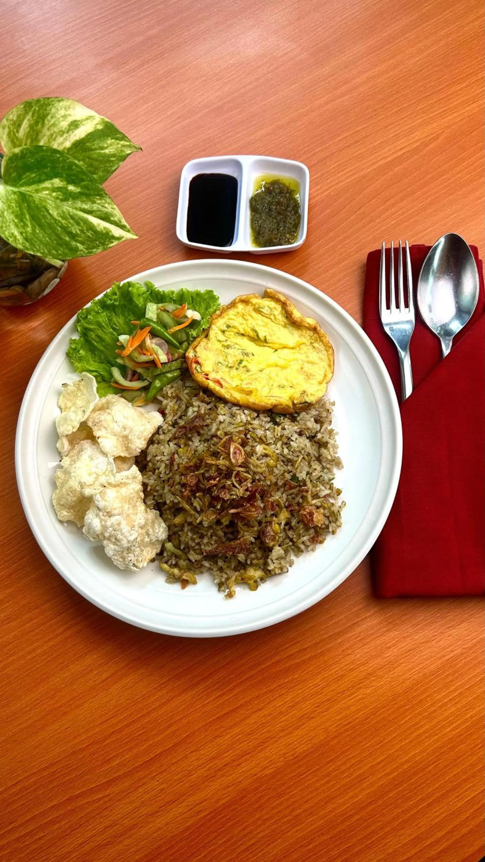 Restaurant/places to eat in Soll Marina Hotel Serpong