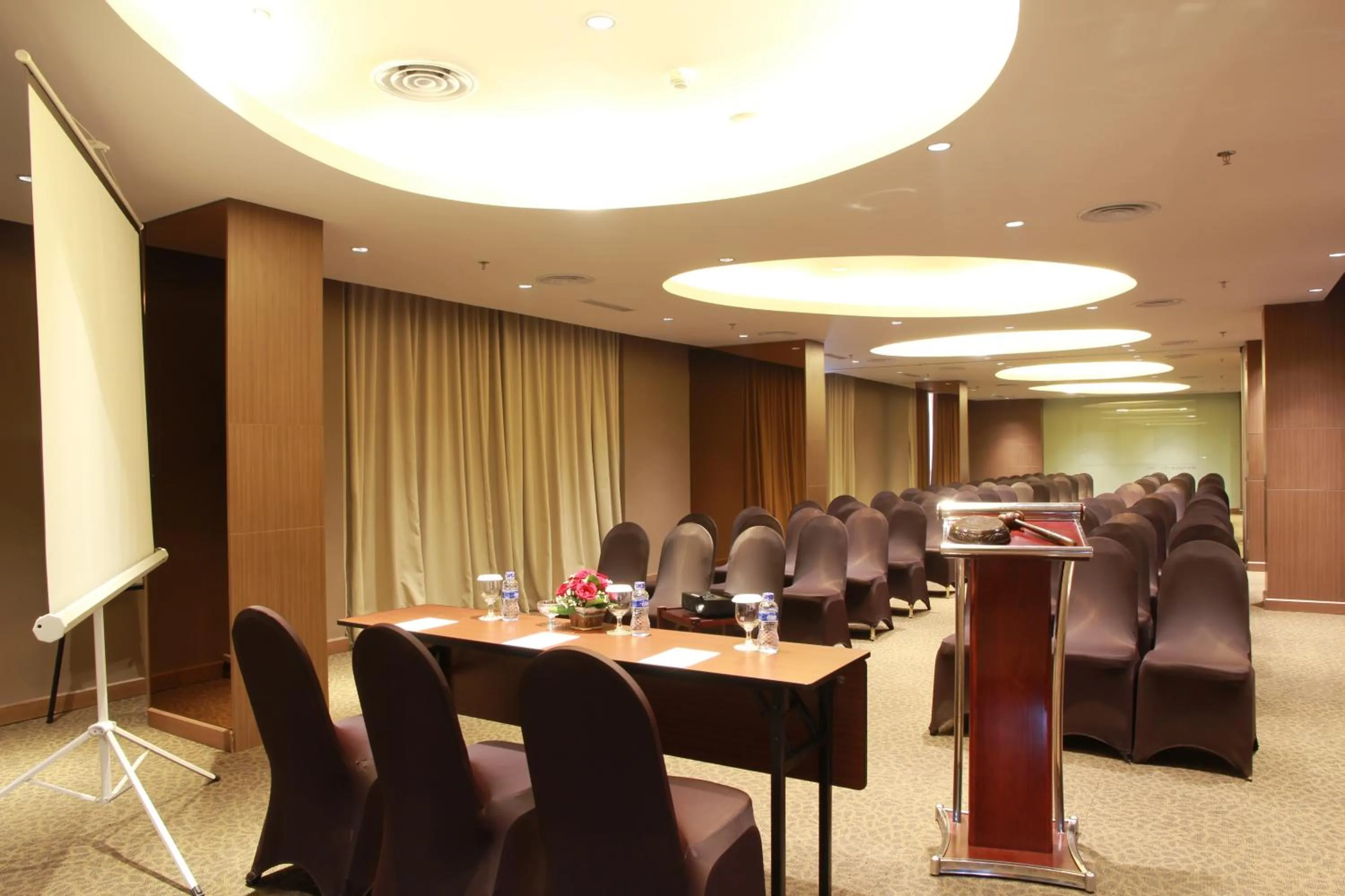 Meeting/conference room in Soll Marina Hotel Serpong