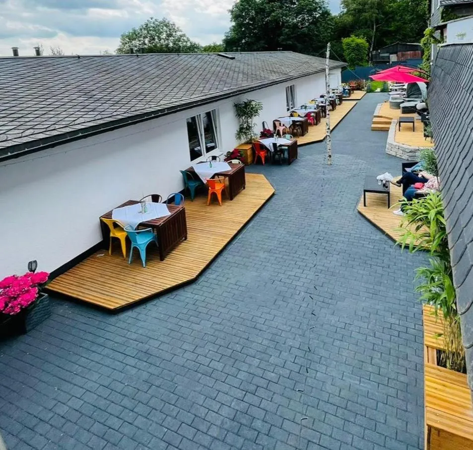 Patio in Berghotel Kristall