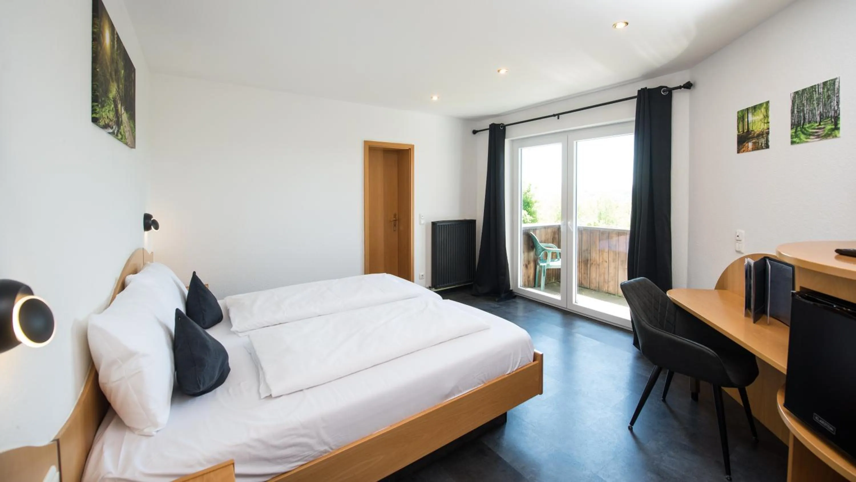 Photo of the whole room, Bed in Berghotel Kristall