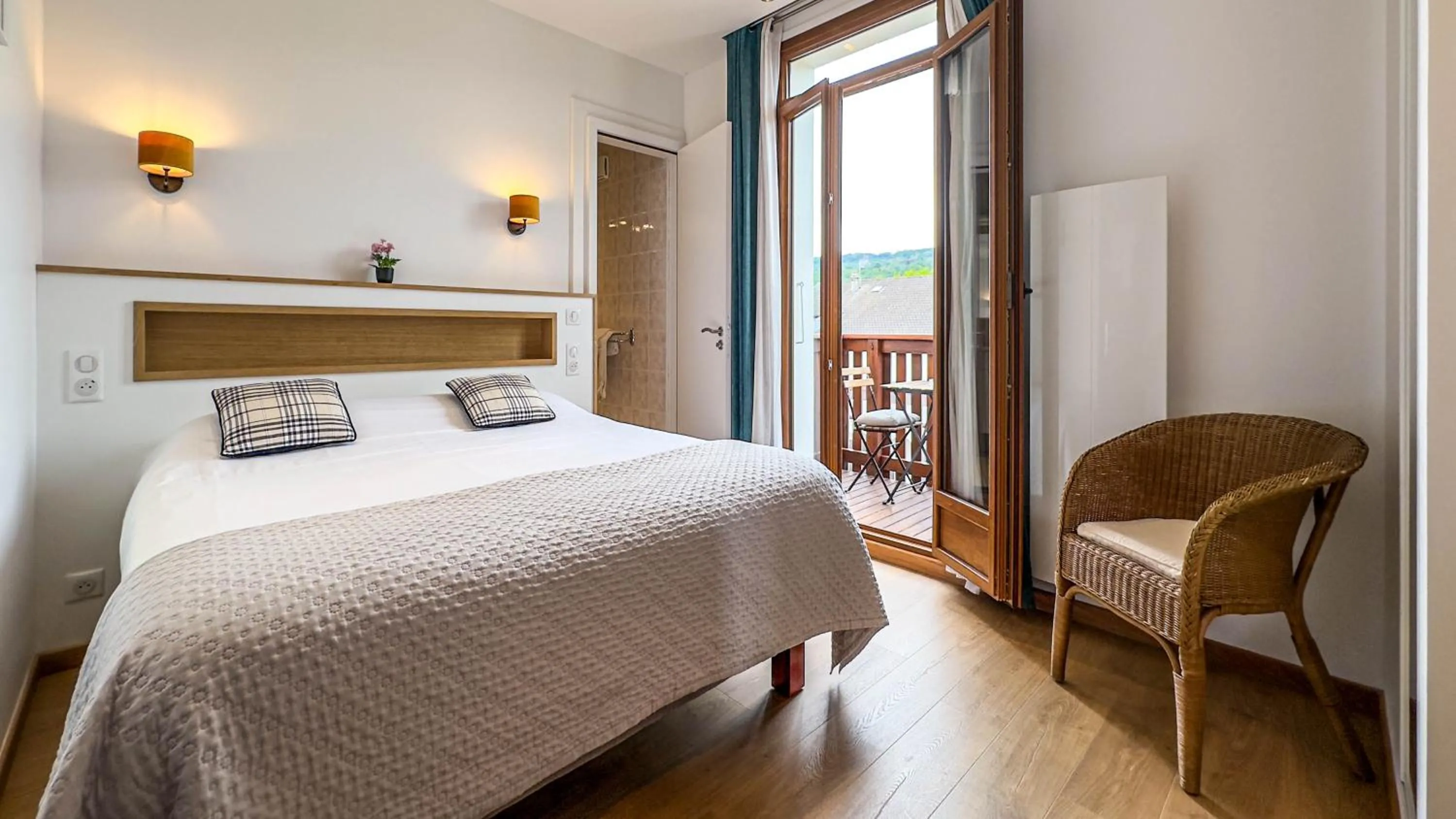 Bed in Hôtel De La Plage