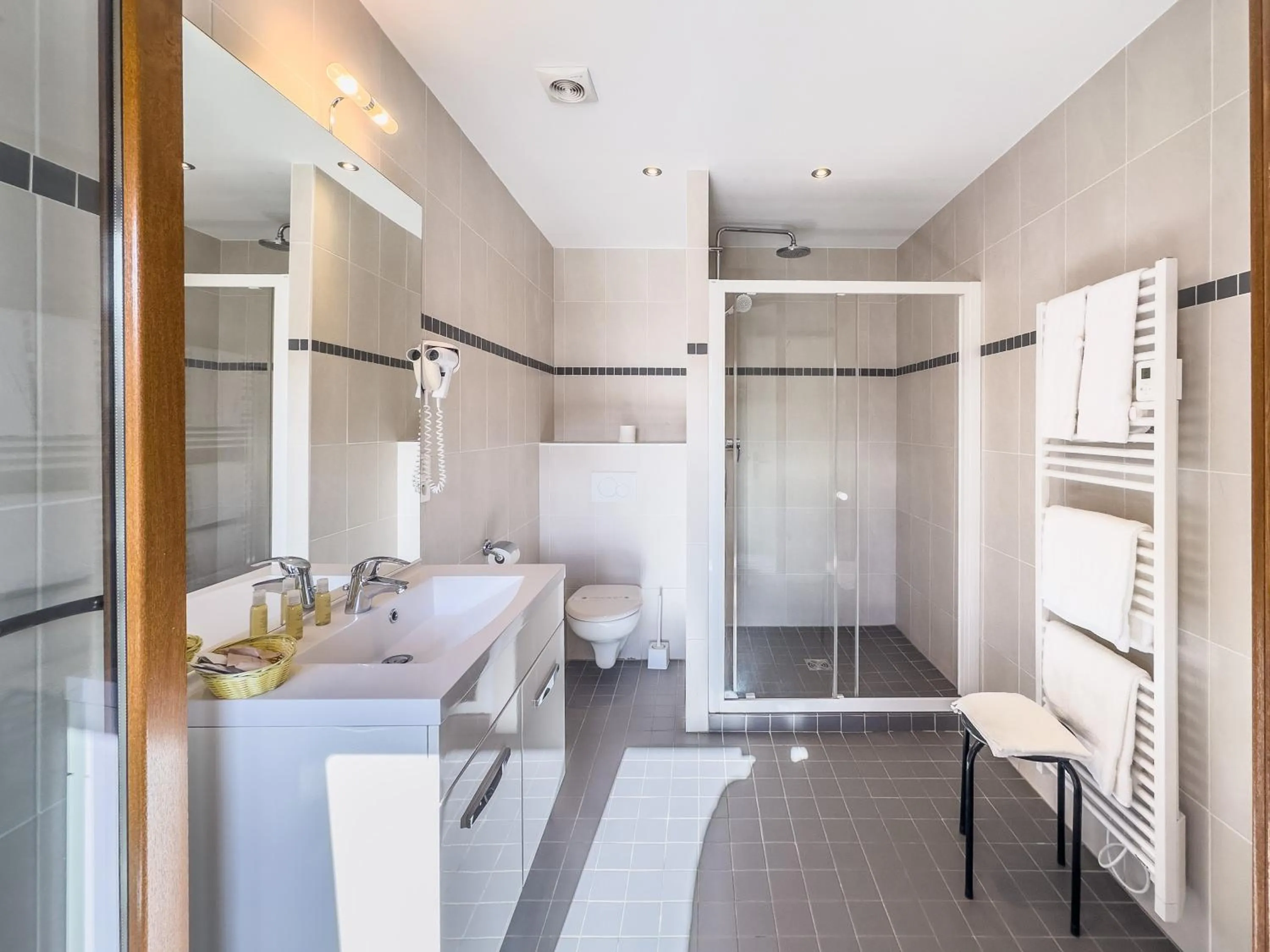 Bathroom in Hôtel De La Plage