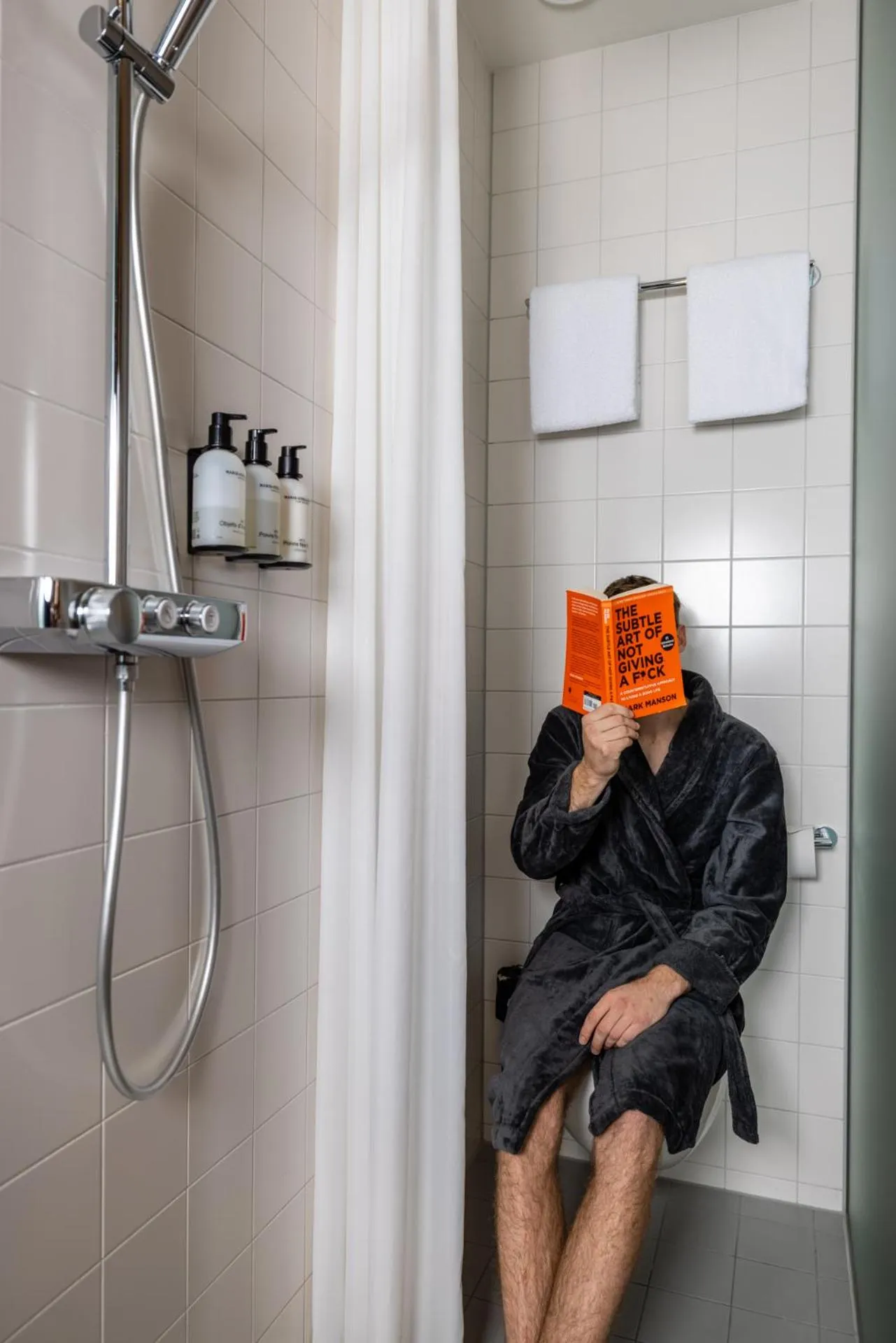 Shower in the bellhop