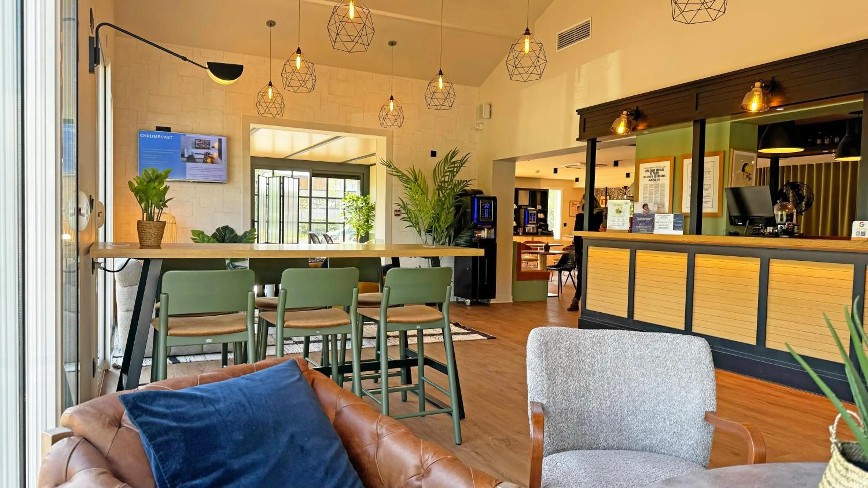 Property building in Best Western Bourgoin Jallieu