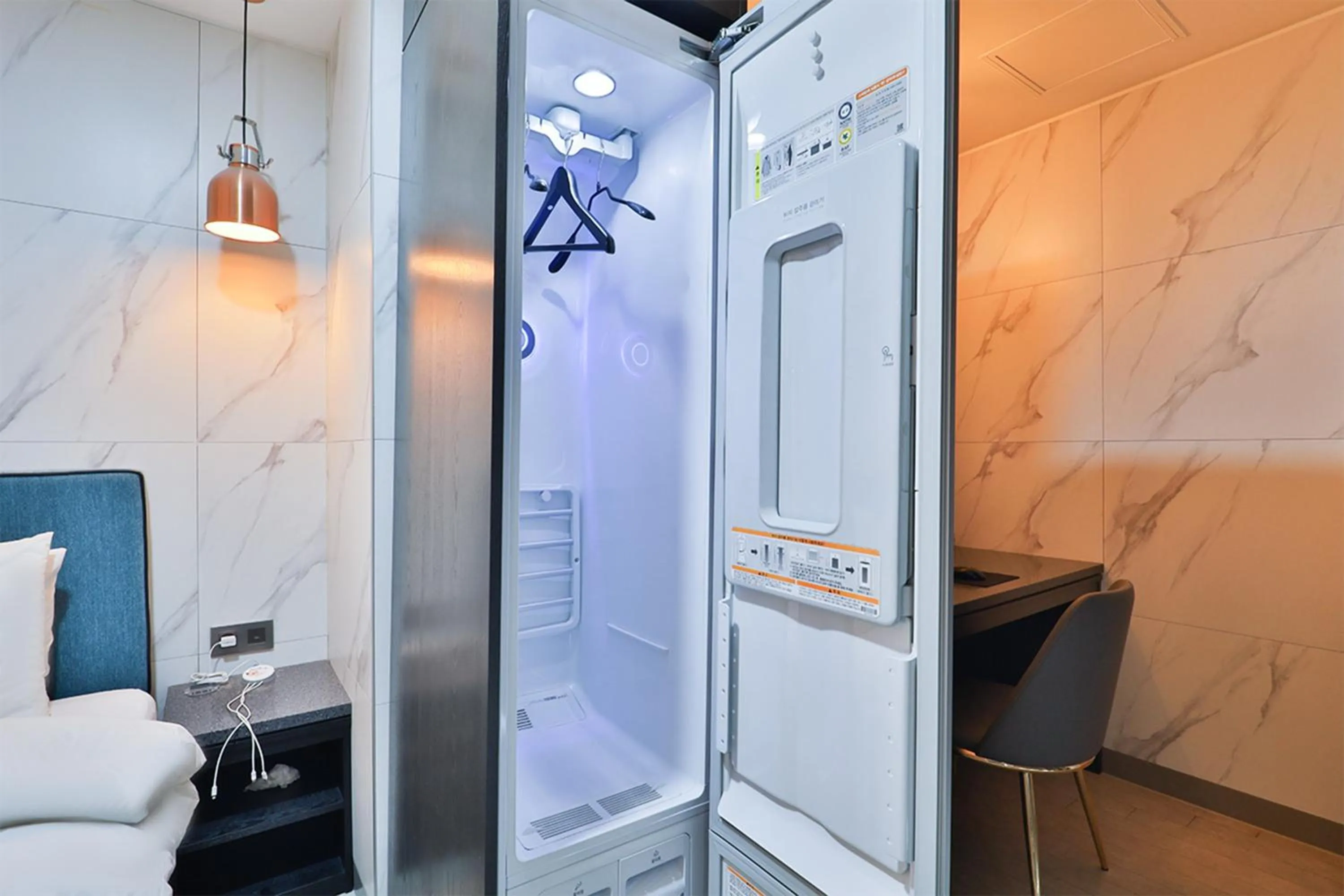 hair dresser in HOTEL YUNA Business