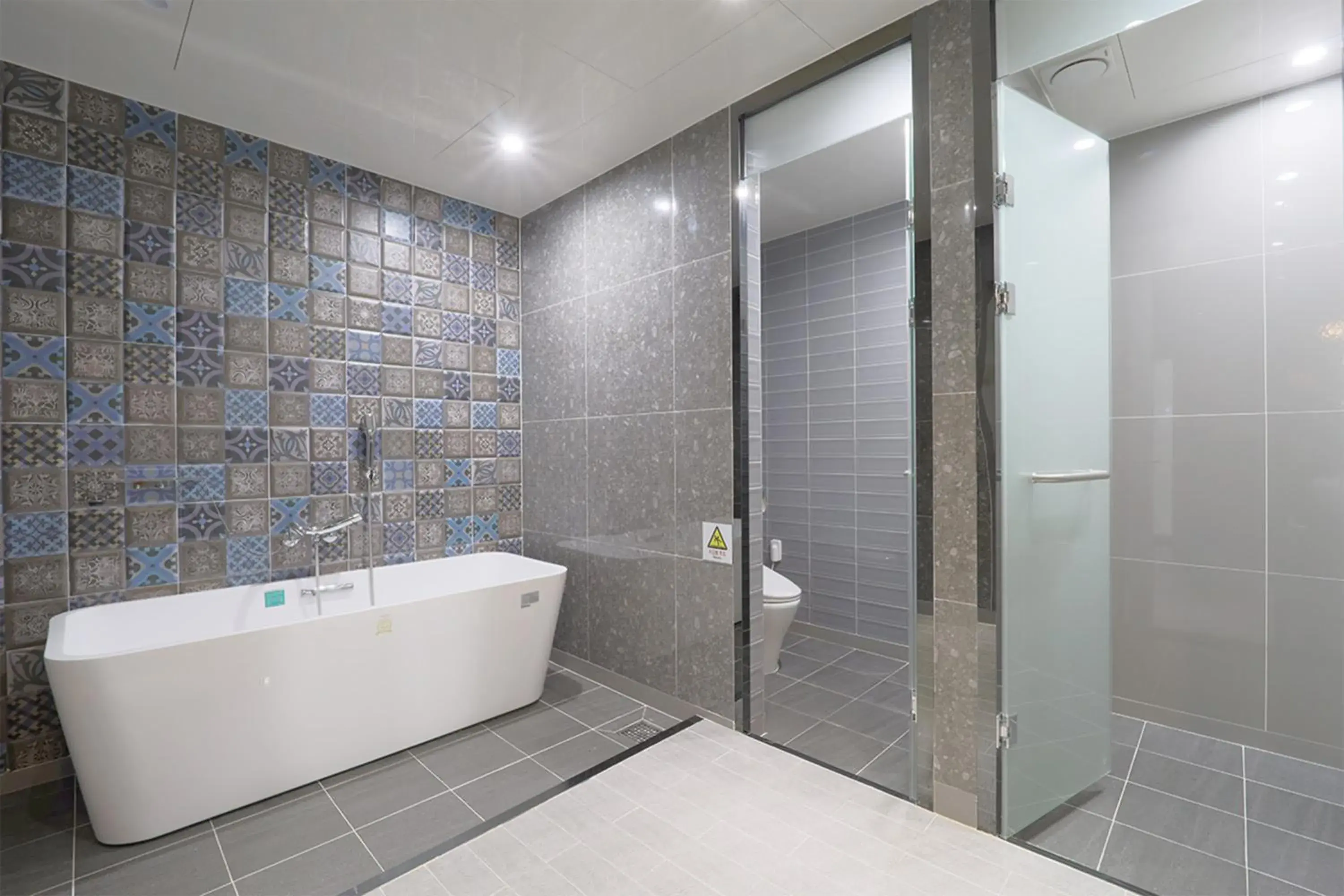 Family Suite with City View in HOTEL YUNA Business Family Suite with City View in HOTEL YUNA Business