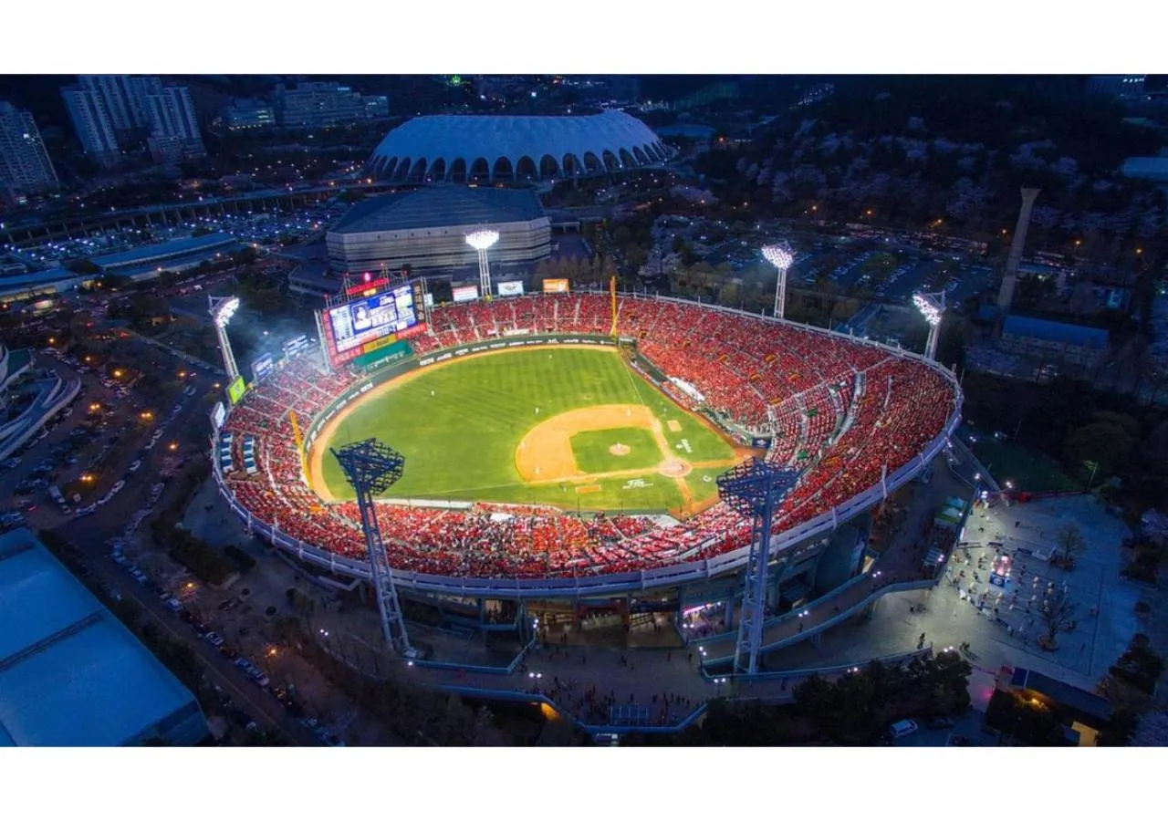 Nearby landmark in HOTEL YUNA Business