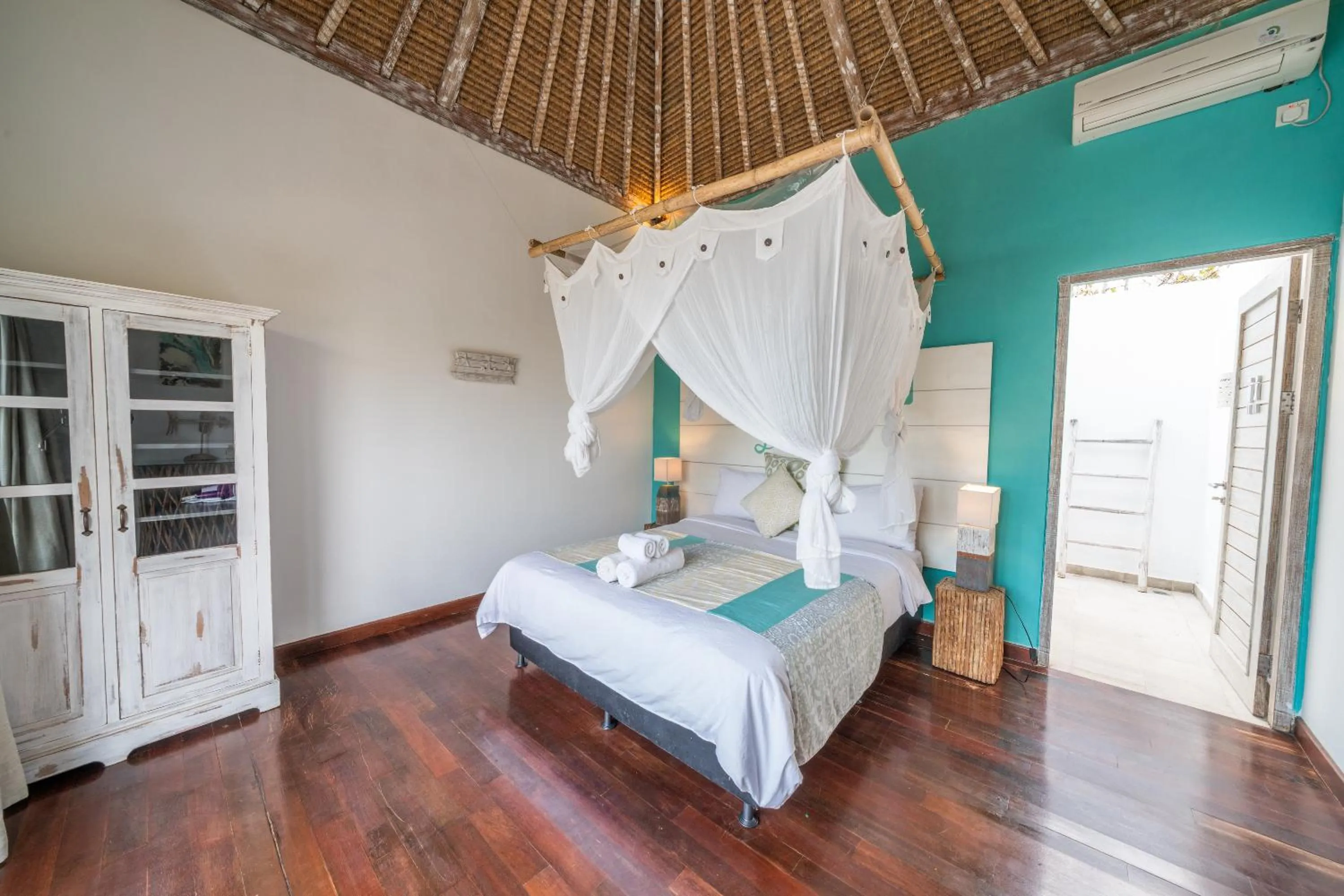 Bed in Villa Bali Paradis