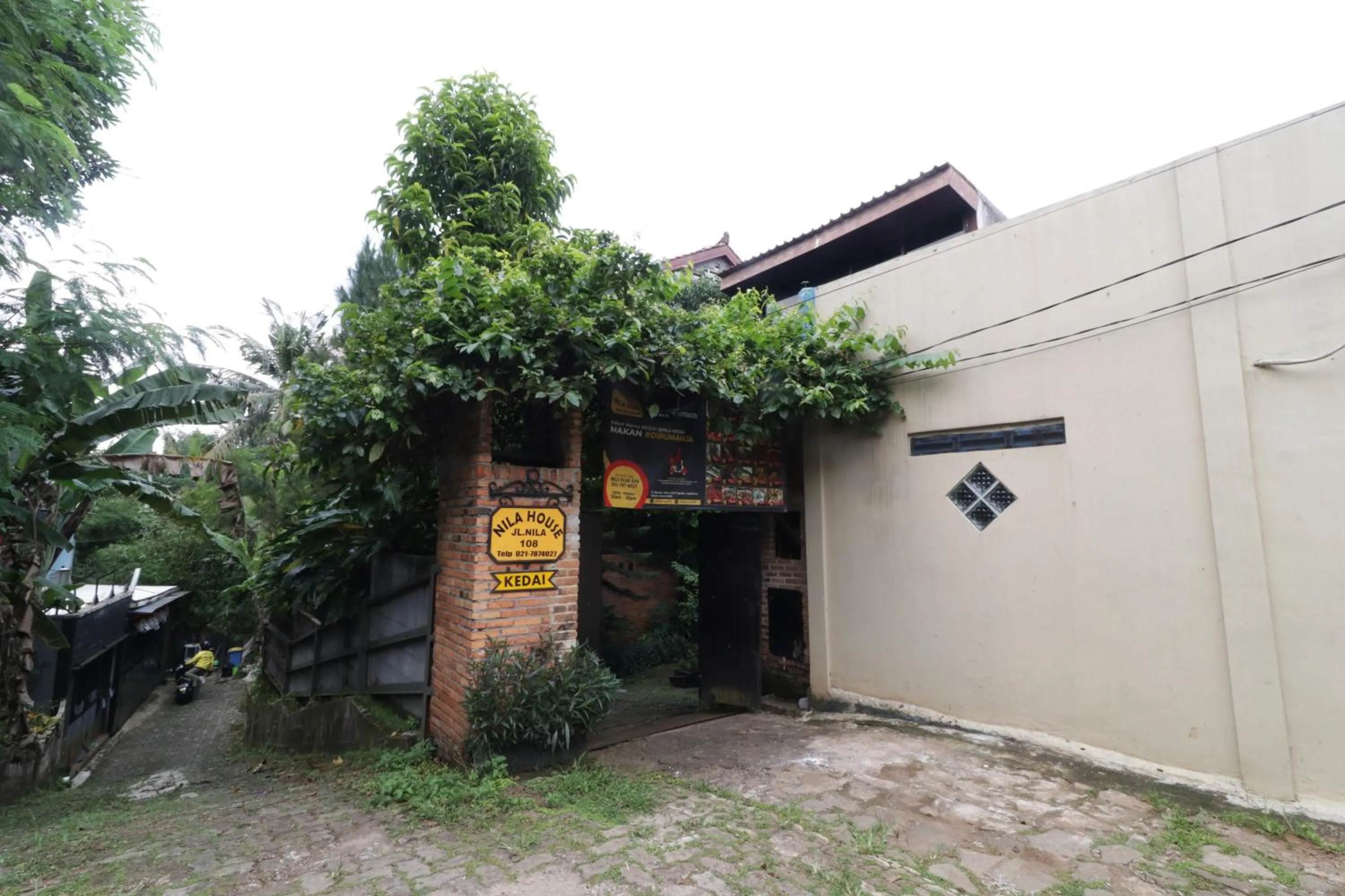 Property building in NILA HOUSE, Sharia Family Home Stay