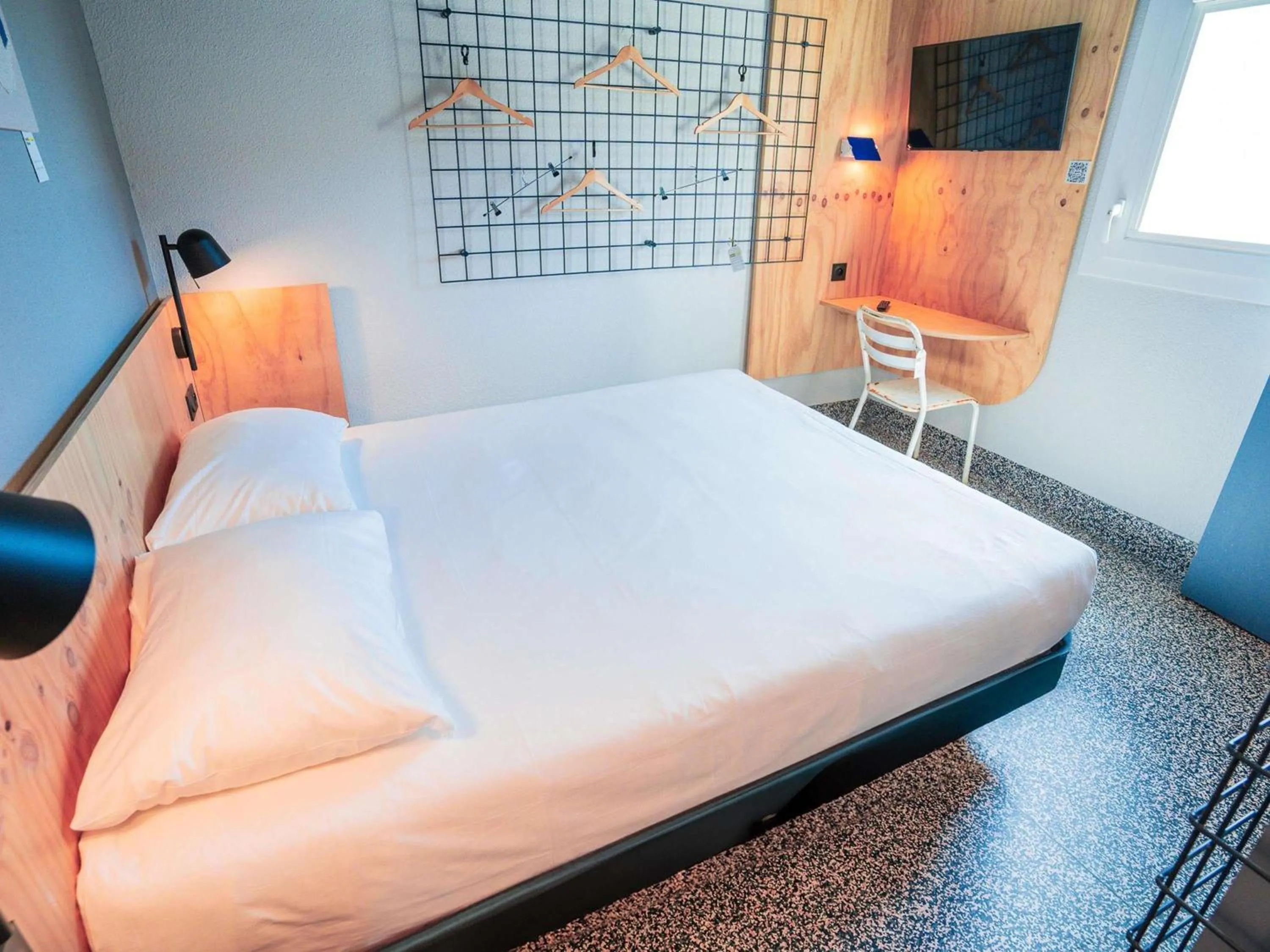 Bedroom, Bed in Greet hôtel Montpellier Aéroport Parc des Expos