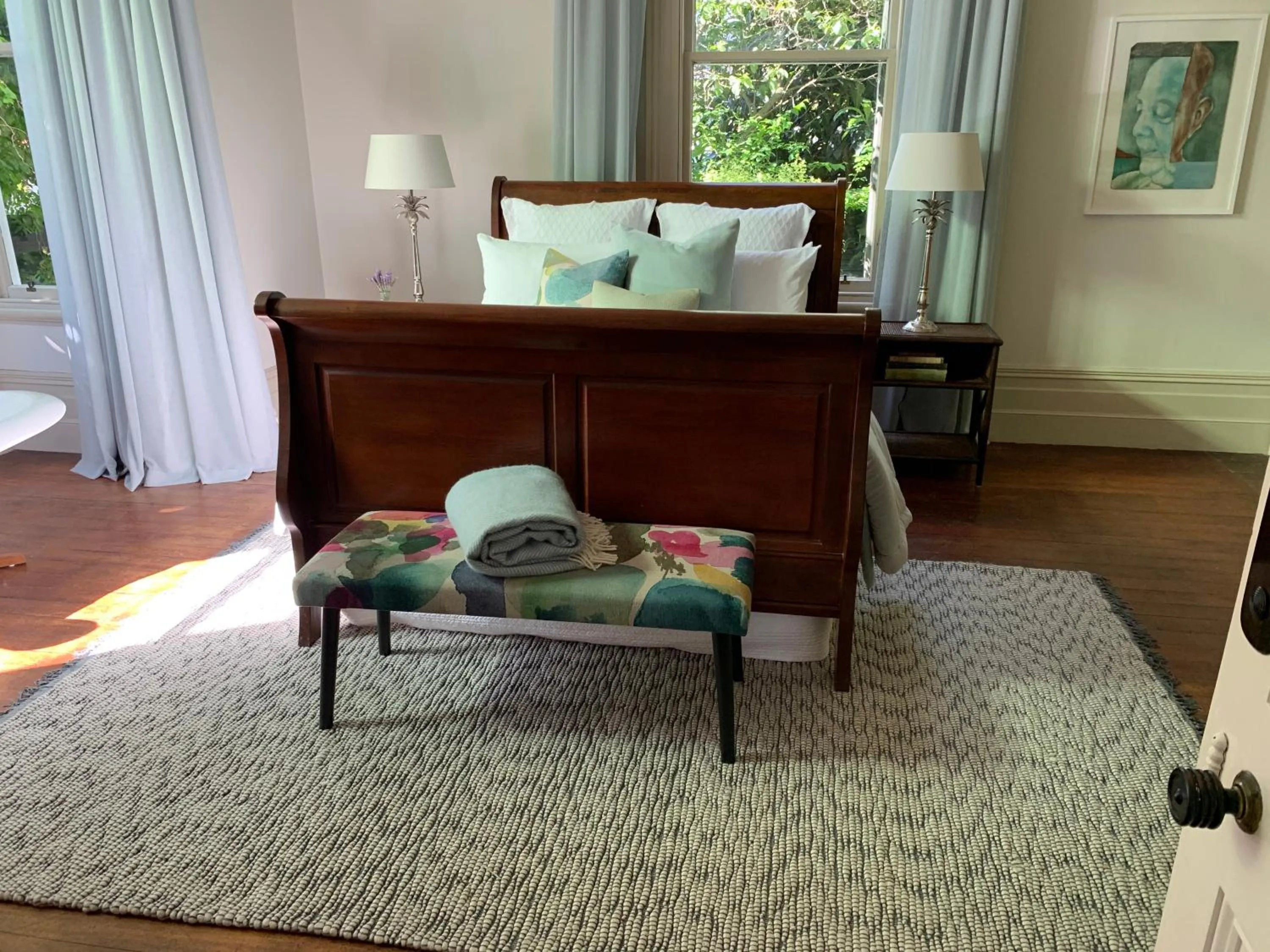 Bed in The Vicarage Boutique Bed and Breakfast Oamaru