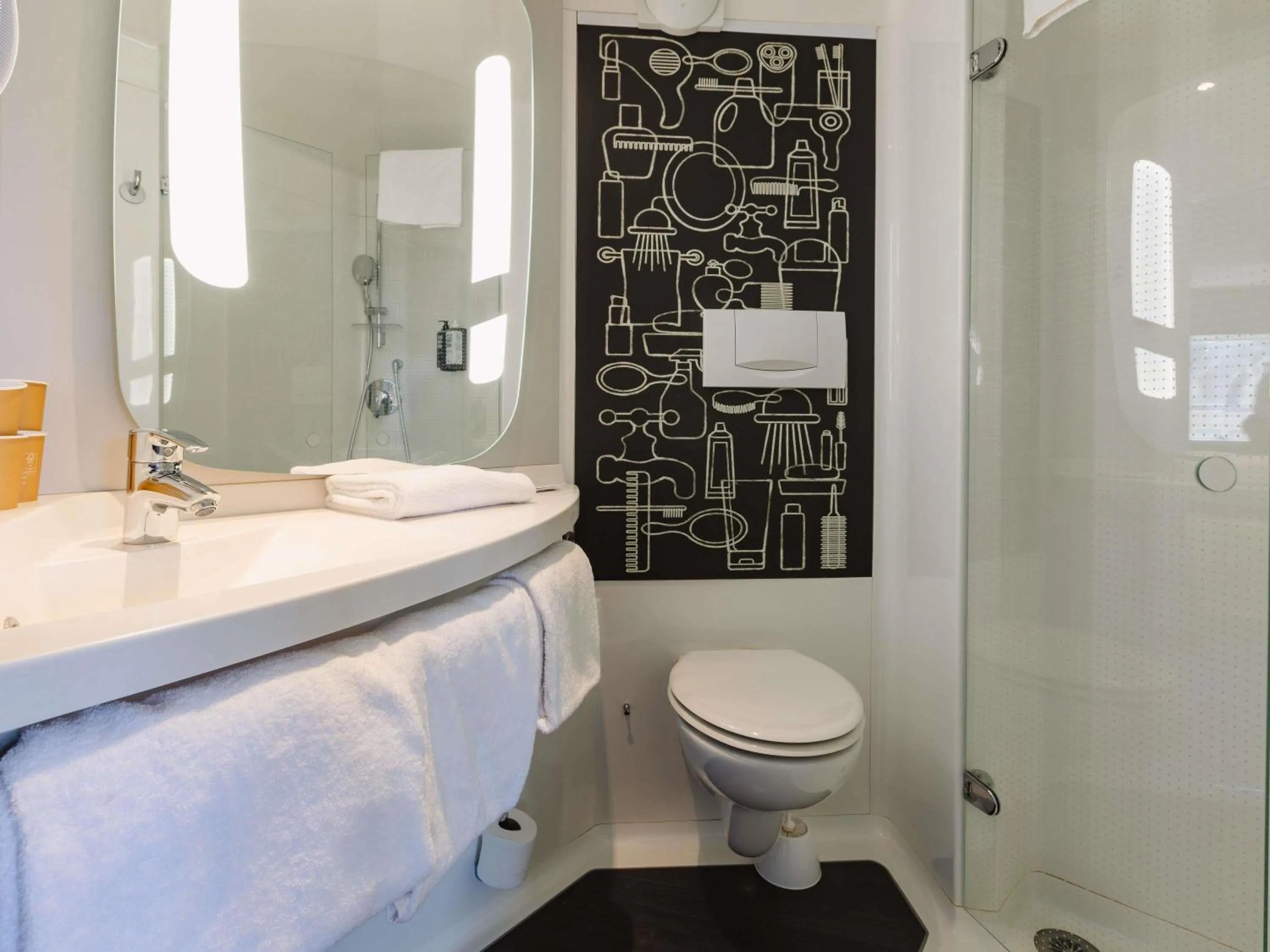 Bedroom in Hotel ibis Rennes Centre Gare Sud