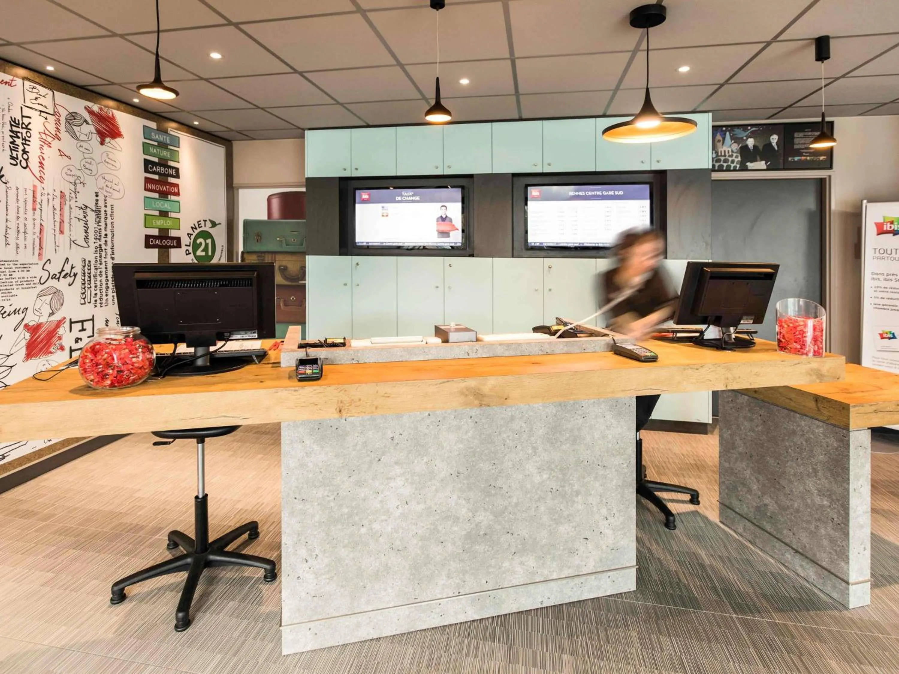 Property building in Hotel ibis Rennes Centre Gare Sud