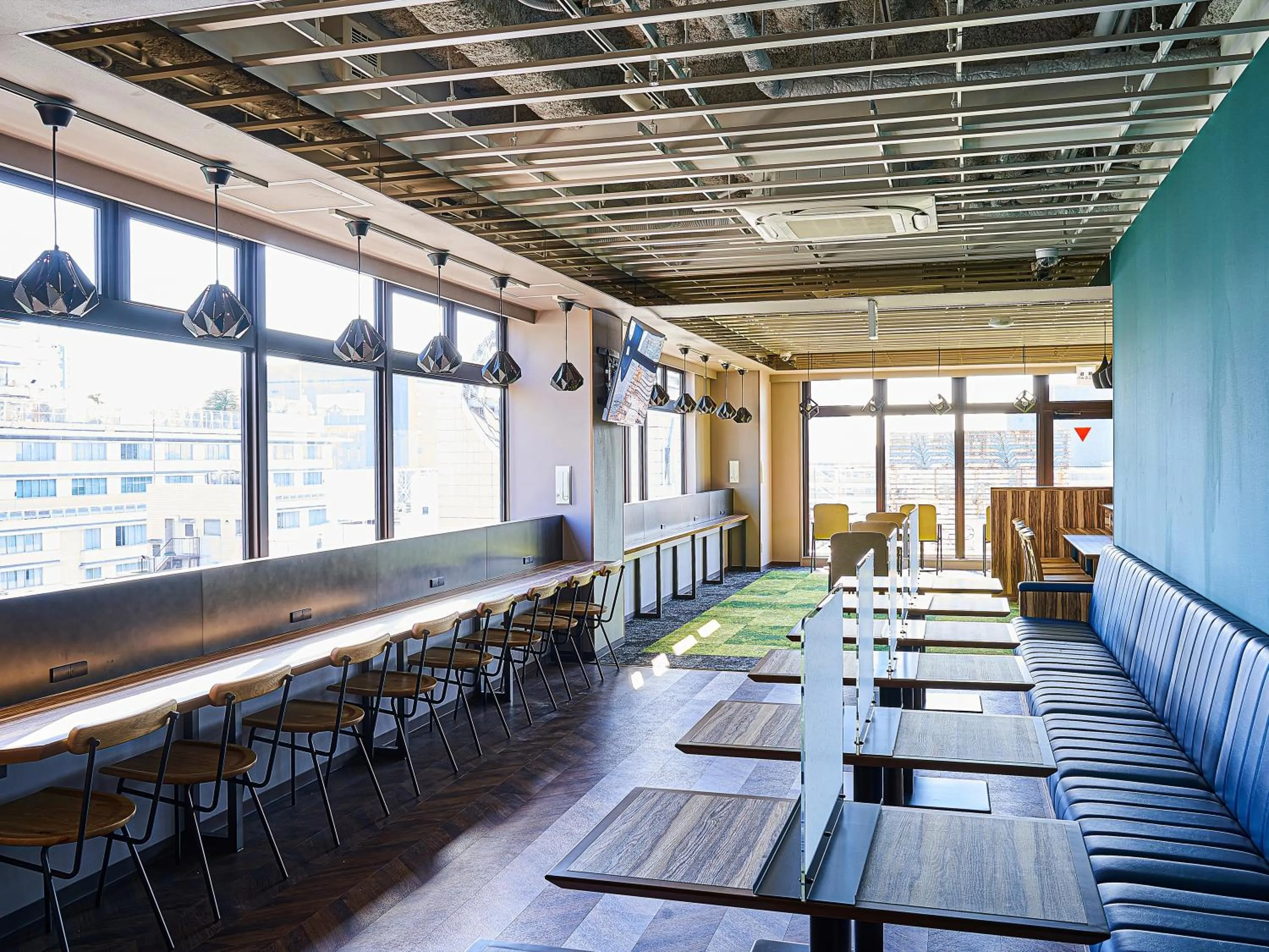 Communal lounge/ TV room in Anshin Oyado Woman&Man Nagoya Sakae