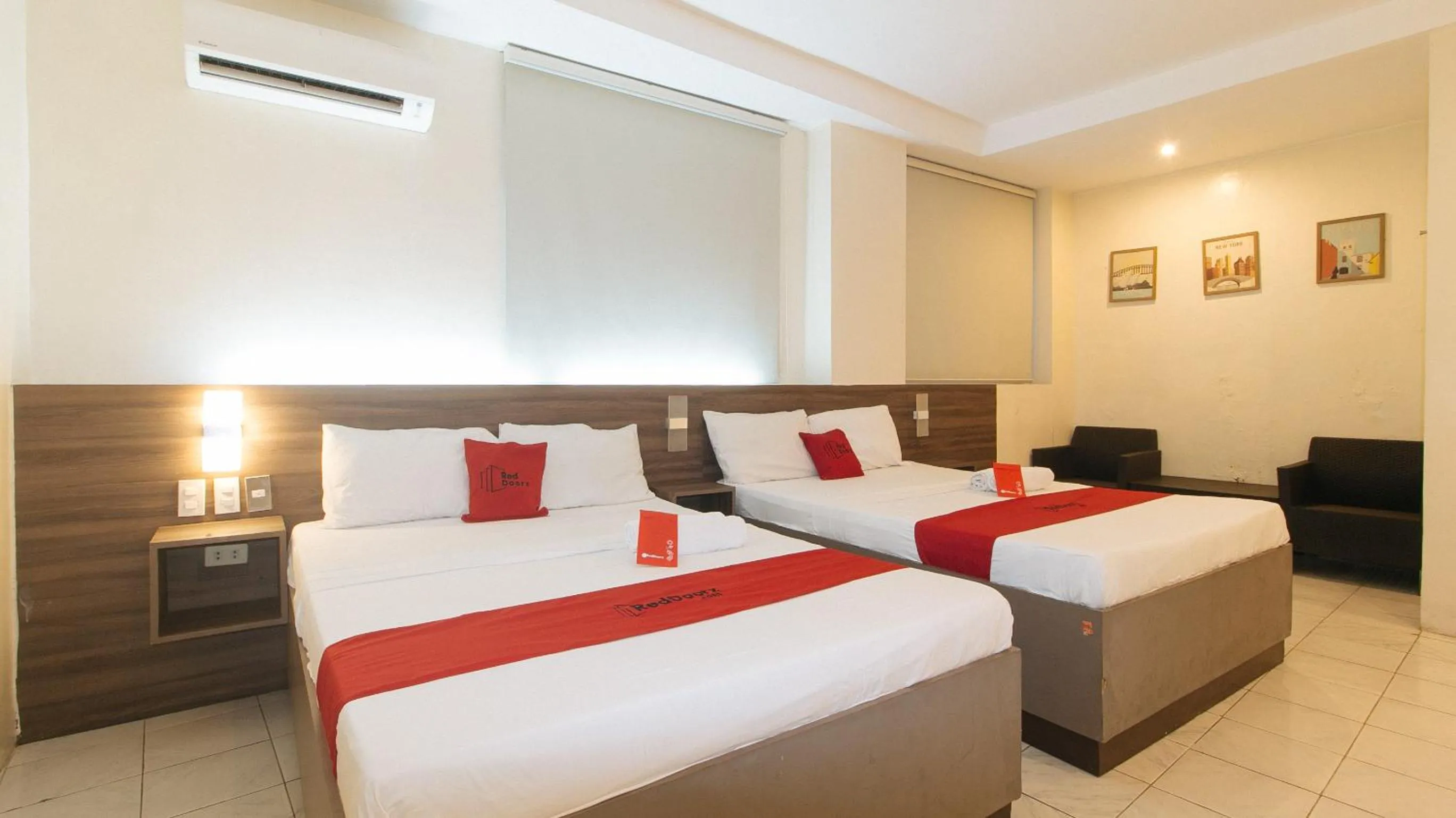 Photo of the whole room, Bed in RedDoorz at V Plaza Hotel Manila