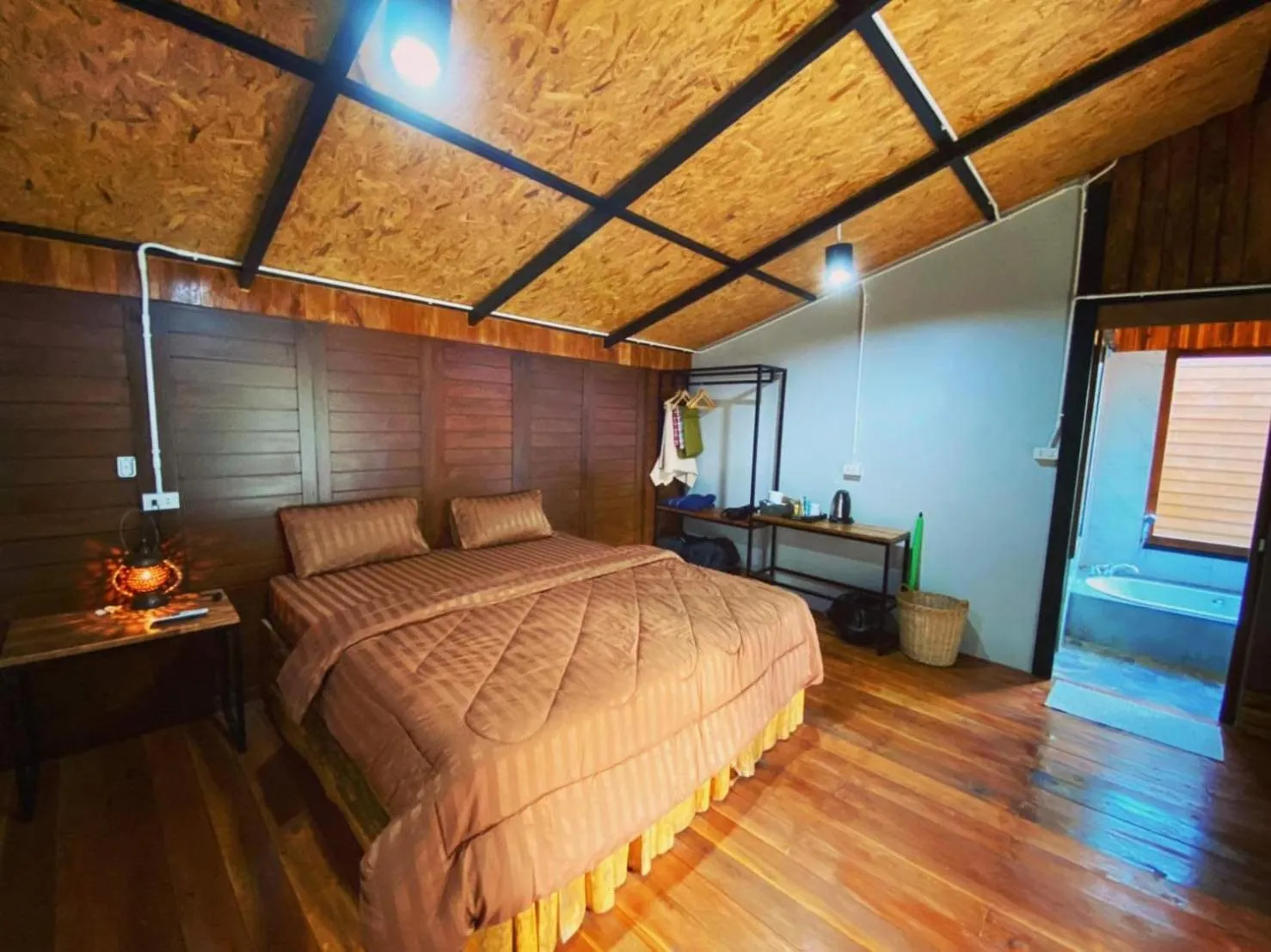 Photo of the whole room, Bed in Kohmook Nurse House