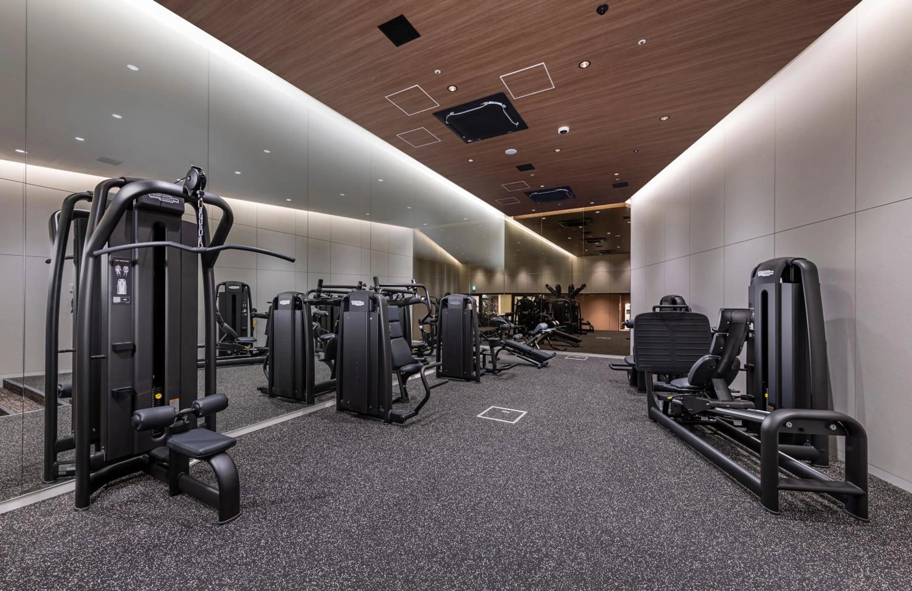 Fitness centre/facilities in Villa Fontaine Grand Haneda Airport