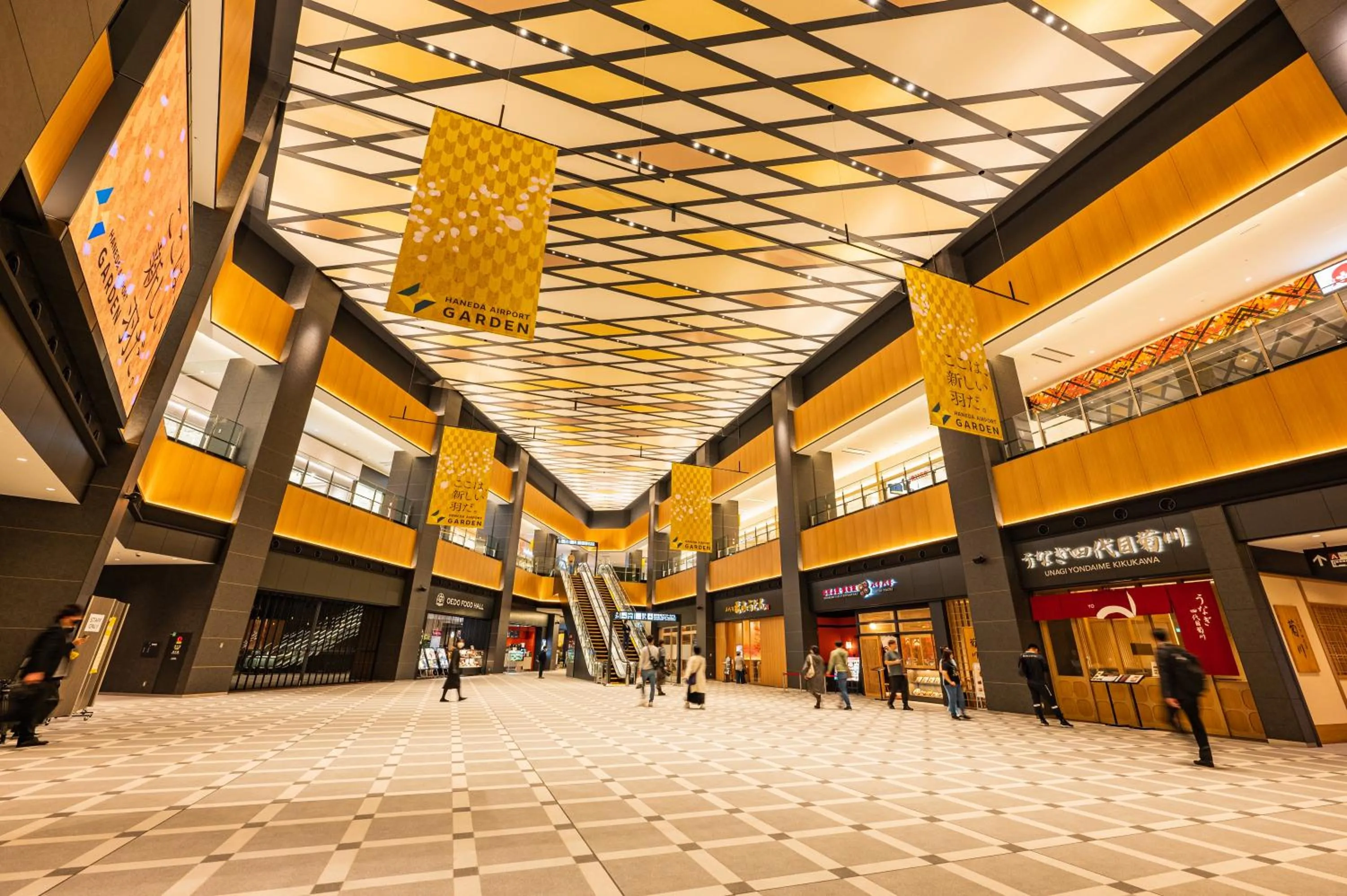 Shopping Area in Villa Fontaine Grand Haneda Airport