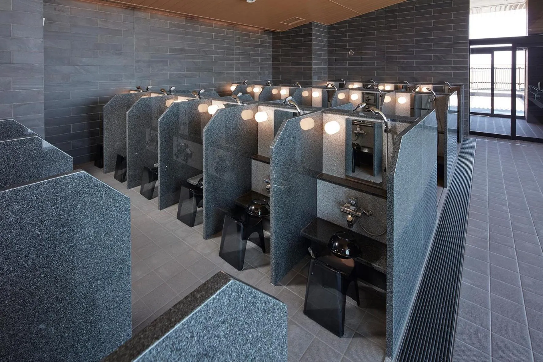 Hot Spring Bath in Villa Fontaine Grand Haneda Airport