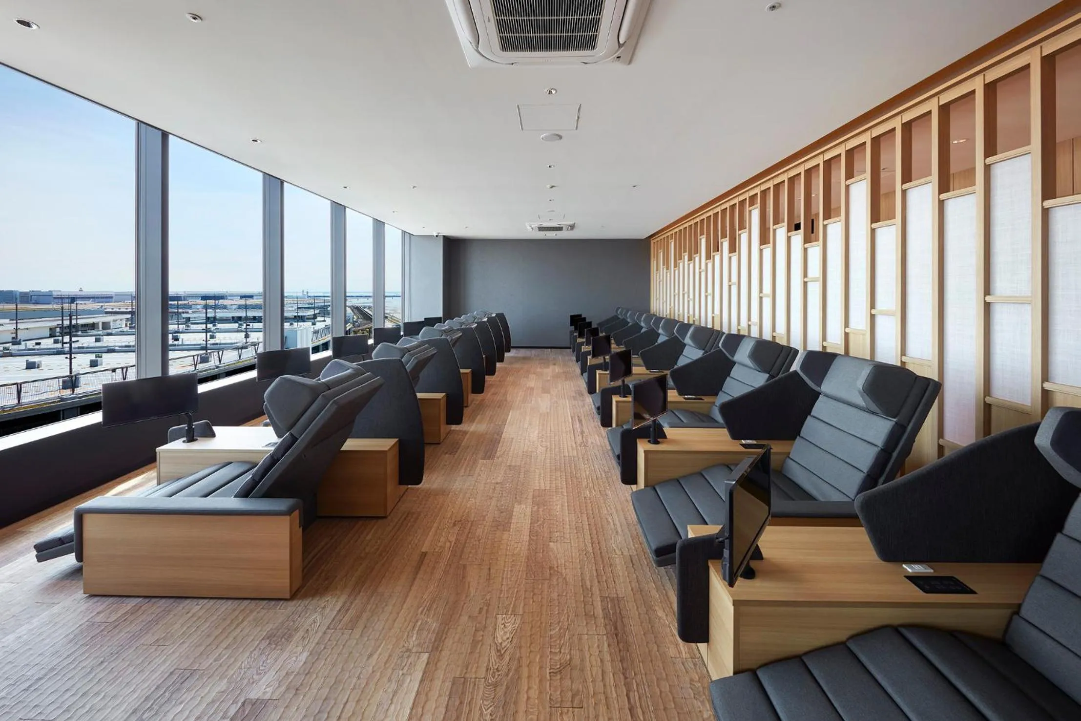 Spa and wellness centre/facilities in Villa Fontaine Grand Haneda Airport