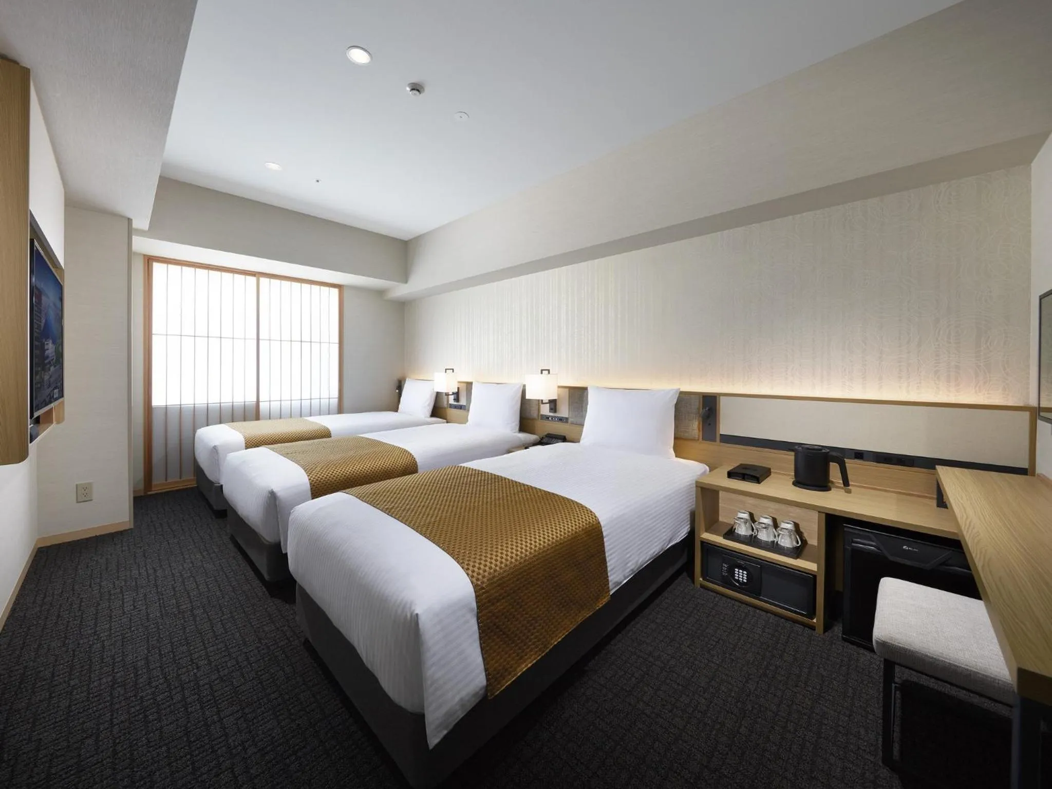 Photo of the whole room, Bed in Villa Fontaine Grand Haneda Airport