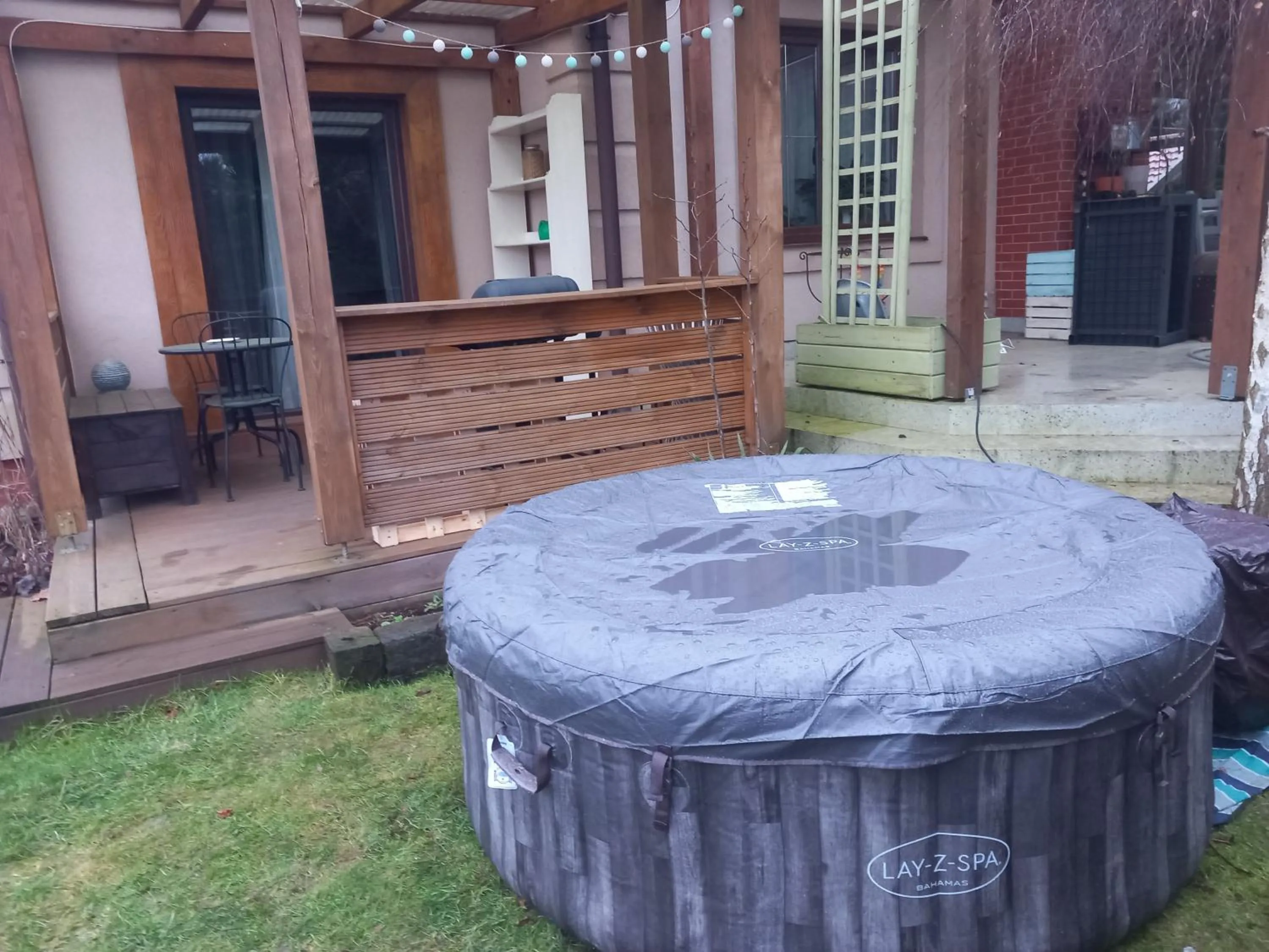 Hot Tub in Dom z Sauną i Jacuzzi- na wyłączność lub pokoje