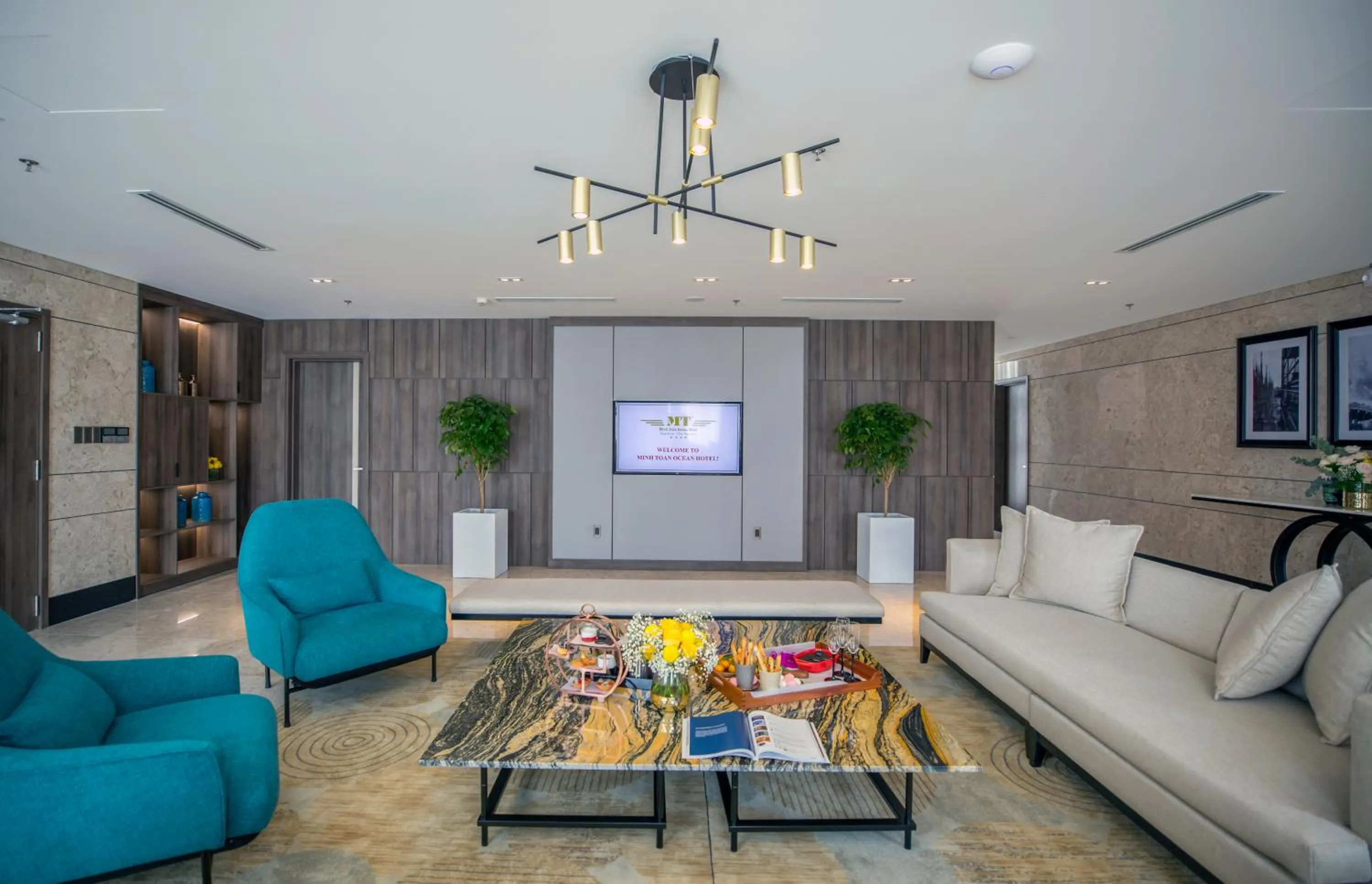 Living room in Minh Toan SAFI Ocean Hotel